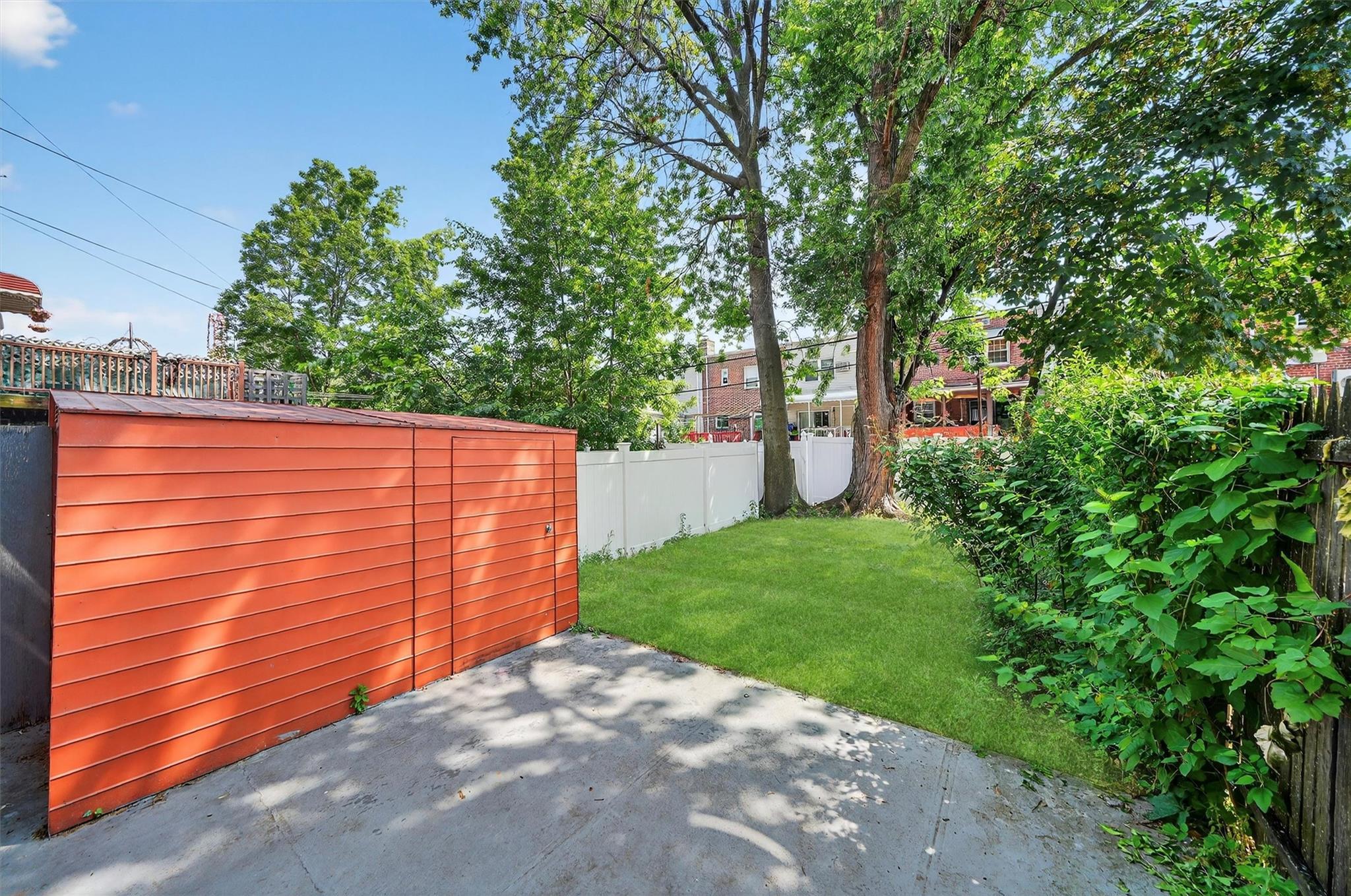 Single Family Huntington  Bronx, NY 10465, MLS-889812-30