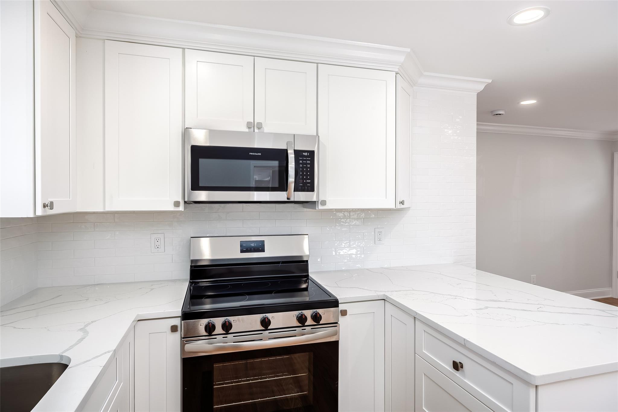 Single Family Doolittle  Suffolk County, NY 11717, MLS-889830-12