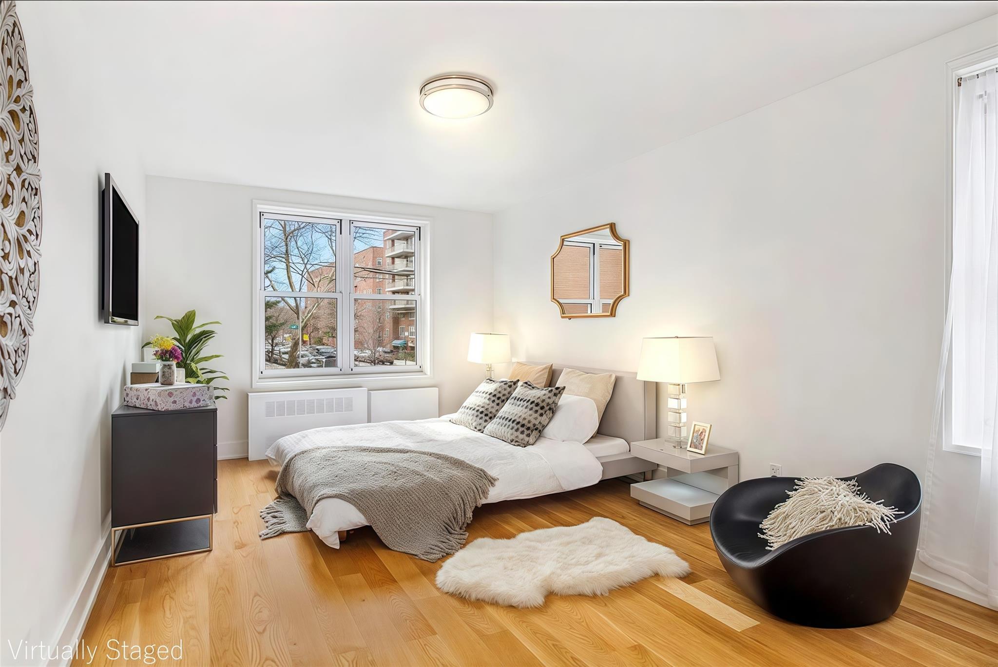 Condo Franklin  Queens, NY 11355, MLS-889841-15