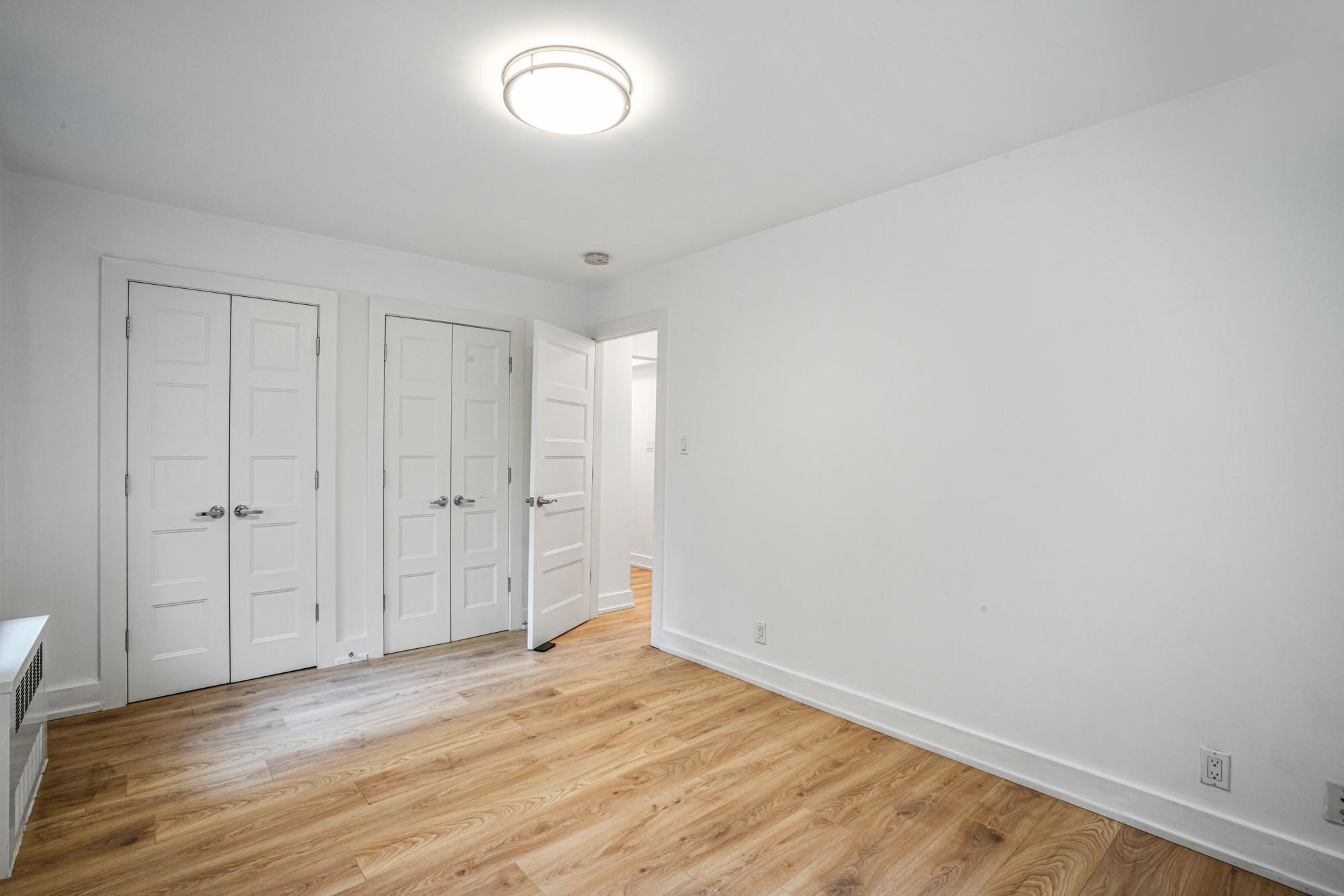 Condo Franklin  Queens, NY 11355, MLS-889841-21