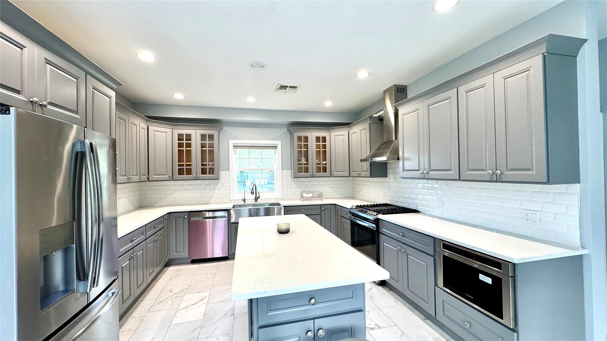 Single Family Winter  Nassau County, NY 11801, MLS-889859-6