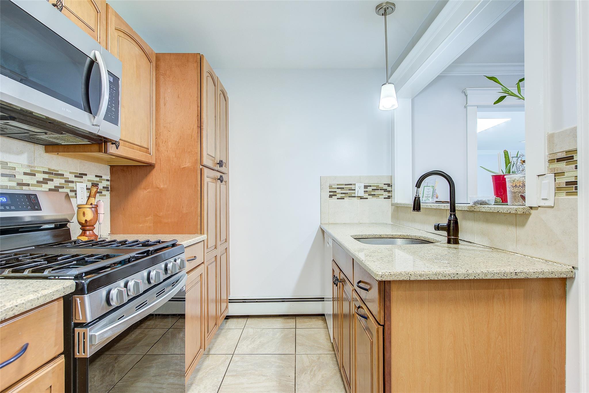 Single Family Arnold  Suffolk County, NY 11953, MLS-889860-16