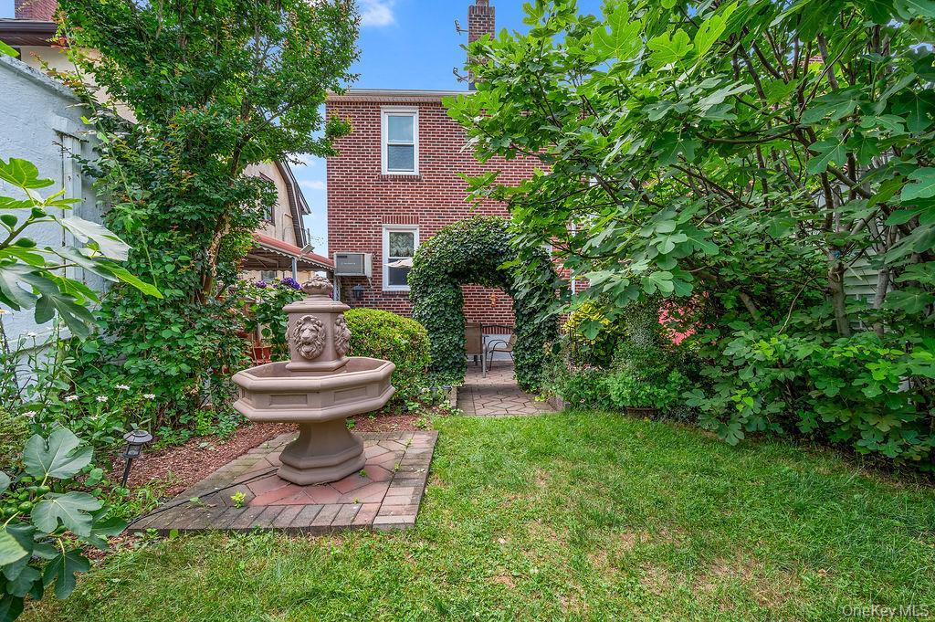 Single Family Murray  Queens, NY 11354, MLS-889864-15