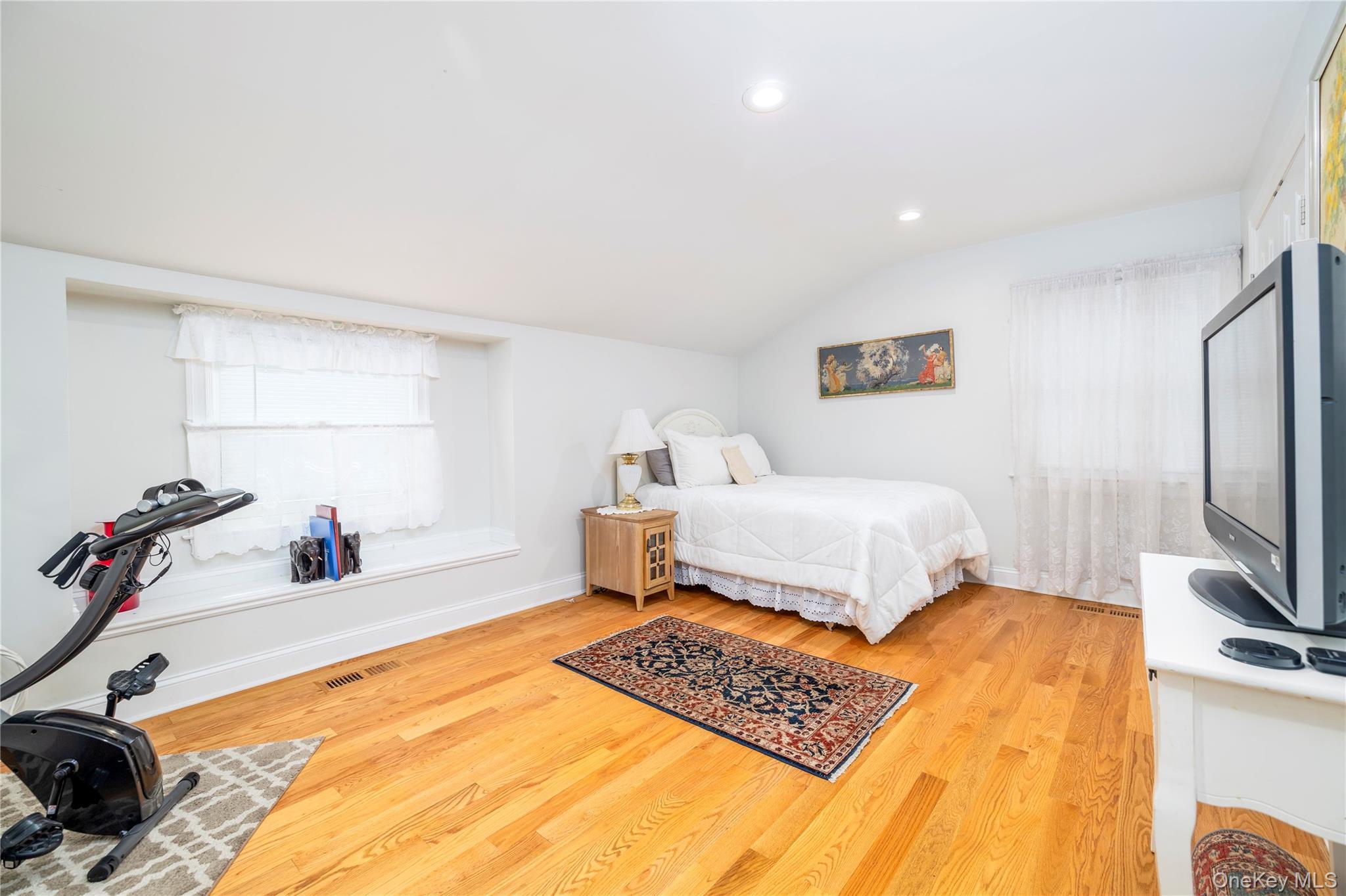 Single Family Mott  Nassau County, NY 11572, MLS-889867-15