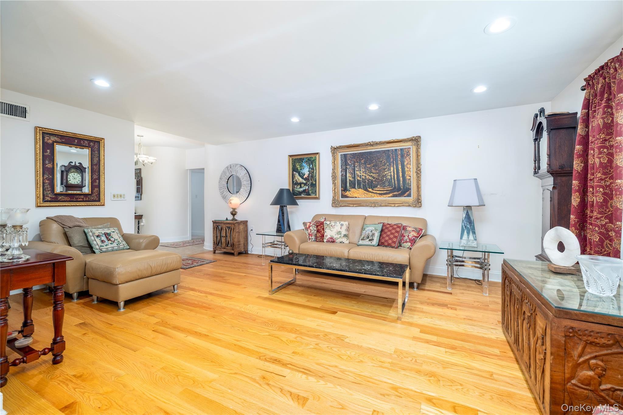 Single Family Mott  Nassau County, NY 11572, MLS-889867-4