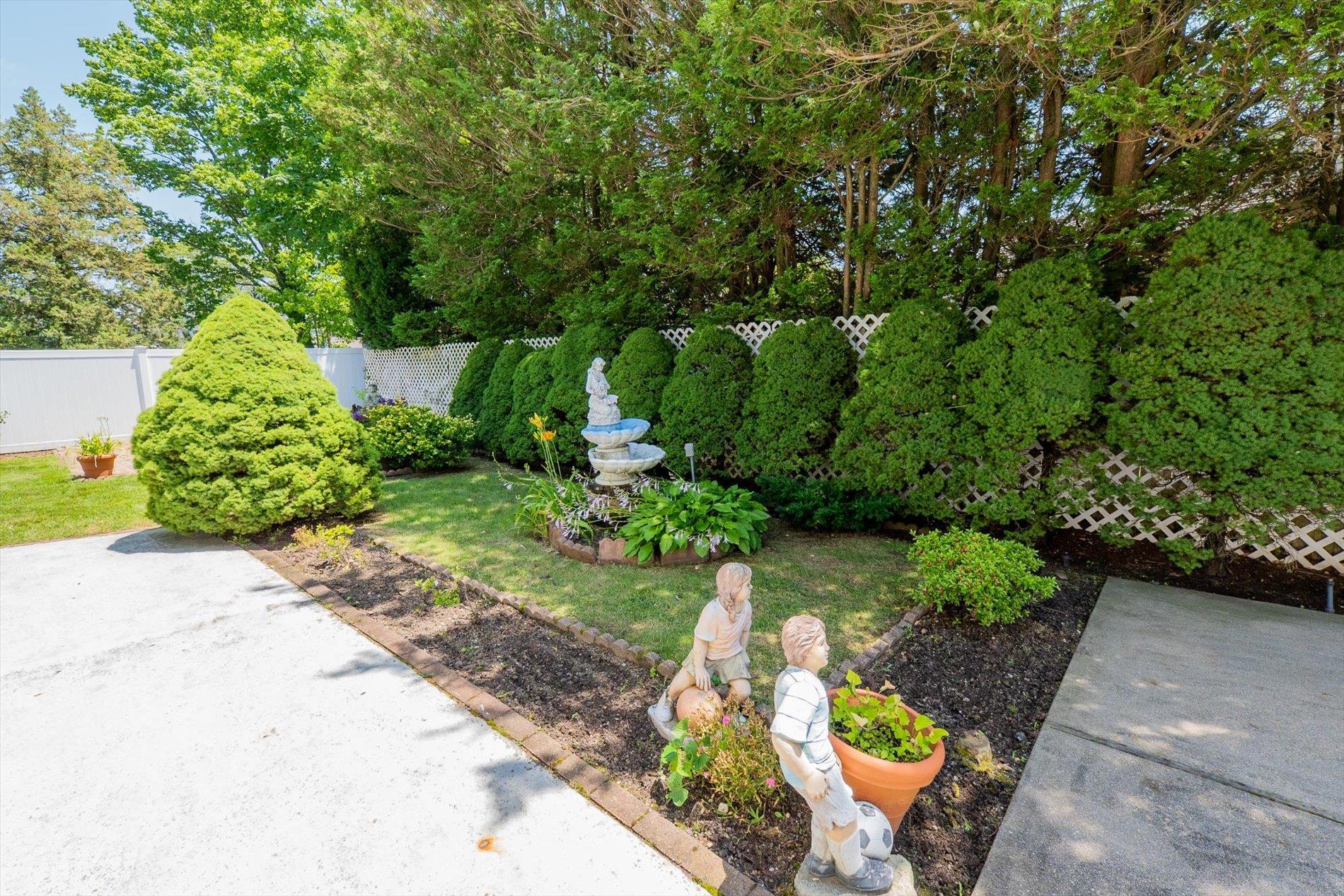 Single Family 3rd  Suffolk County, NY 11757, MLS-889930-23