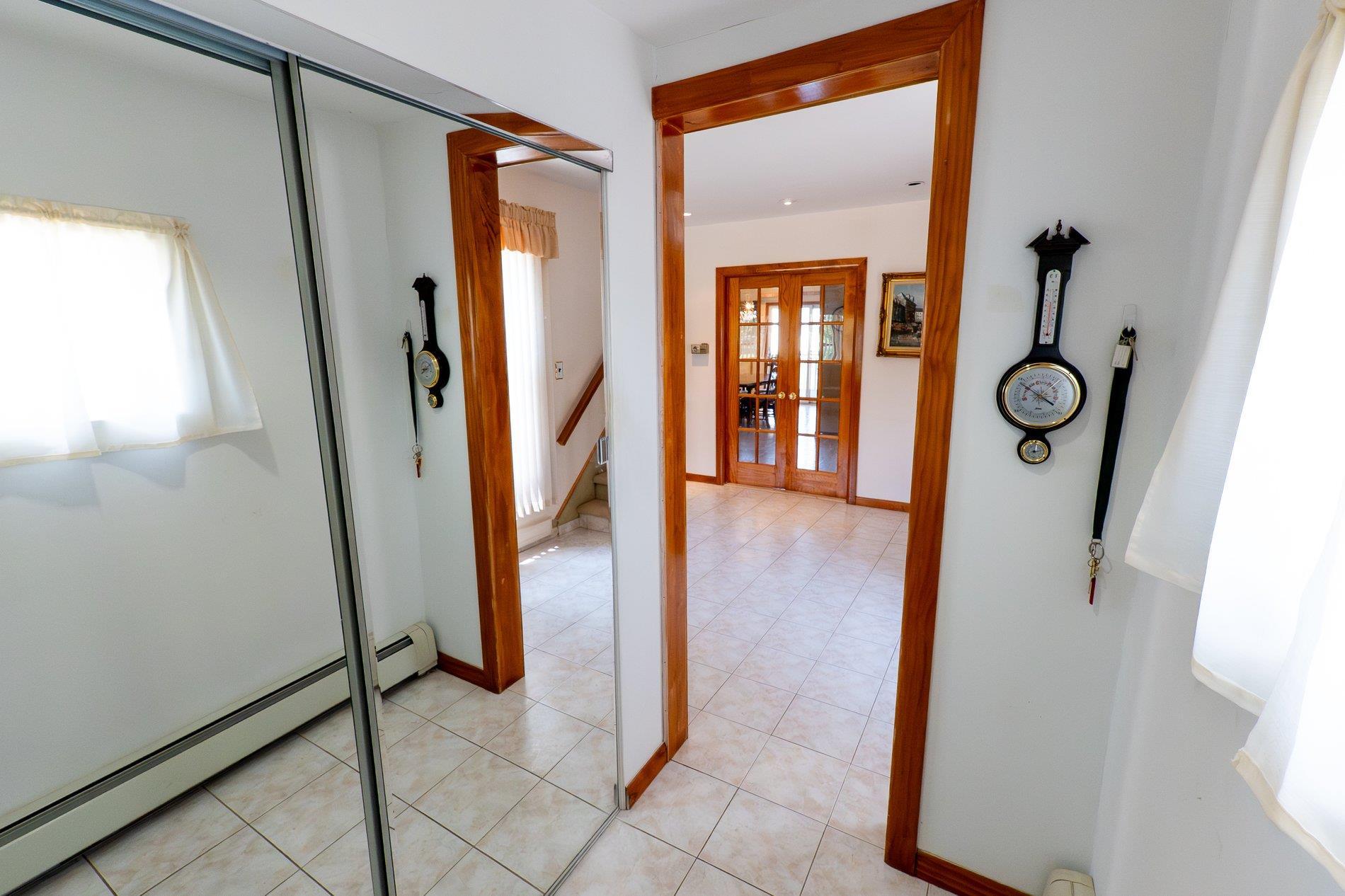 Single Family 3rd  Suffolk County, NY 11757, MLS-889930-5