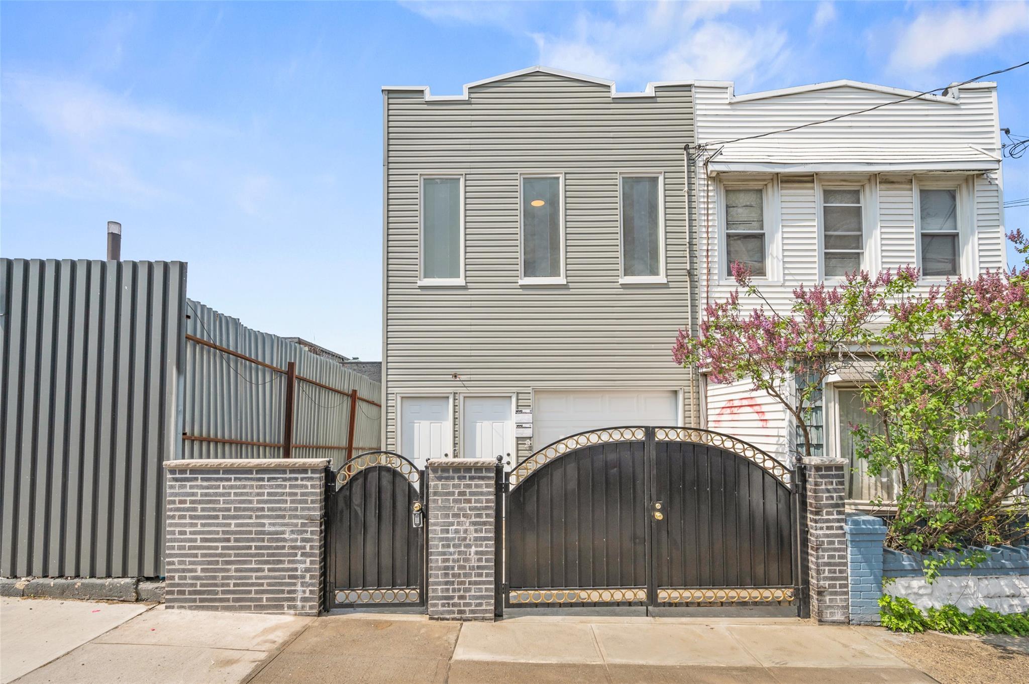 Single Family 59  Queens, NY 11378, MLS-889952-21
