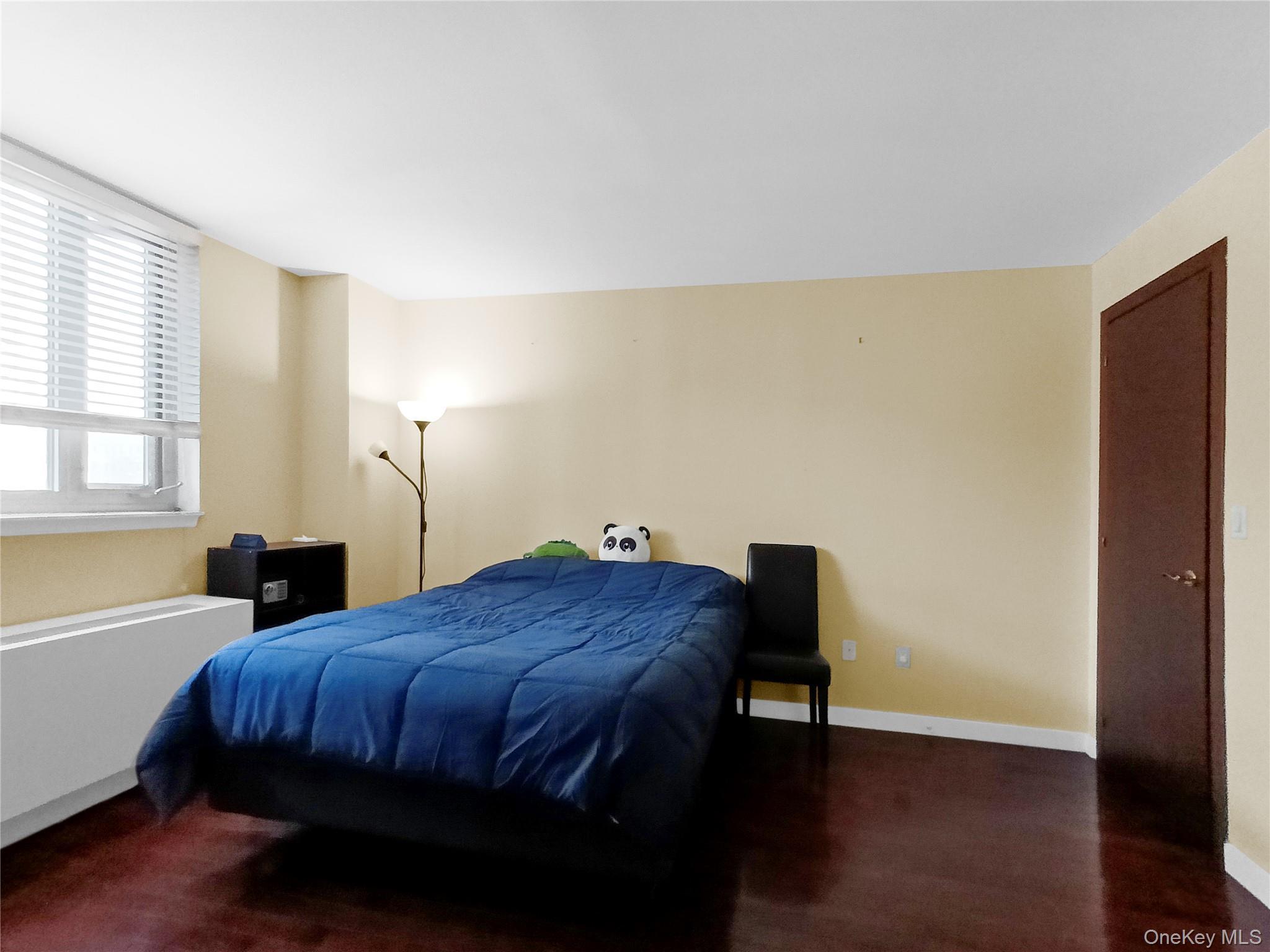 Condo Sanford  Queens, NY 11355, MLS-889982-11