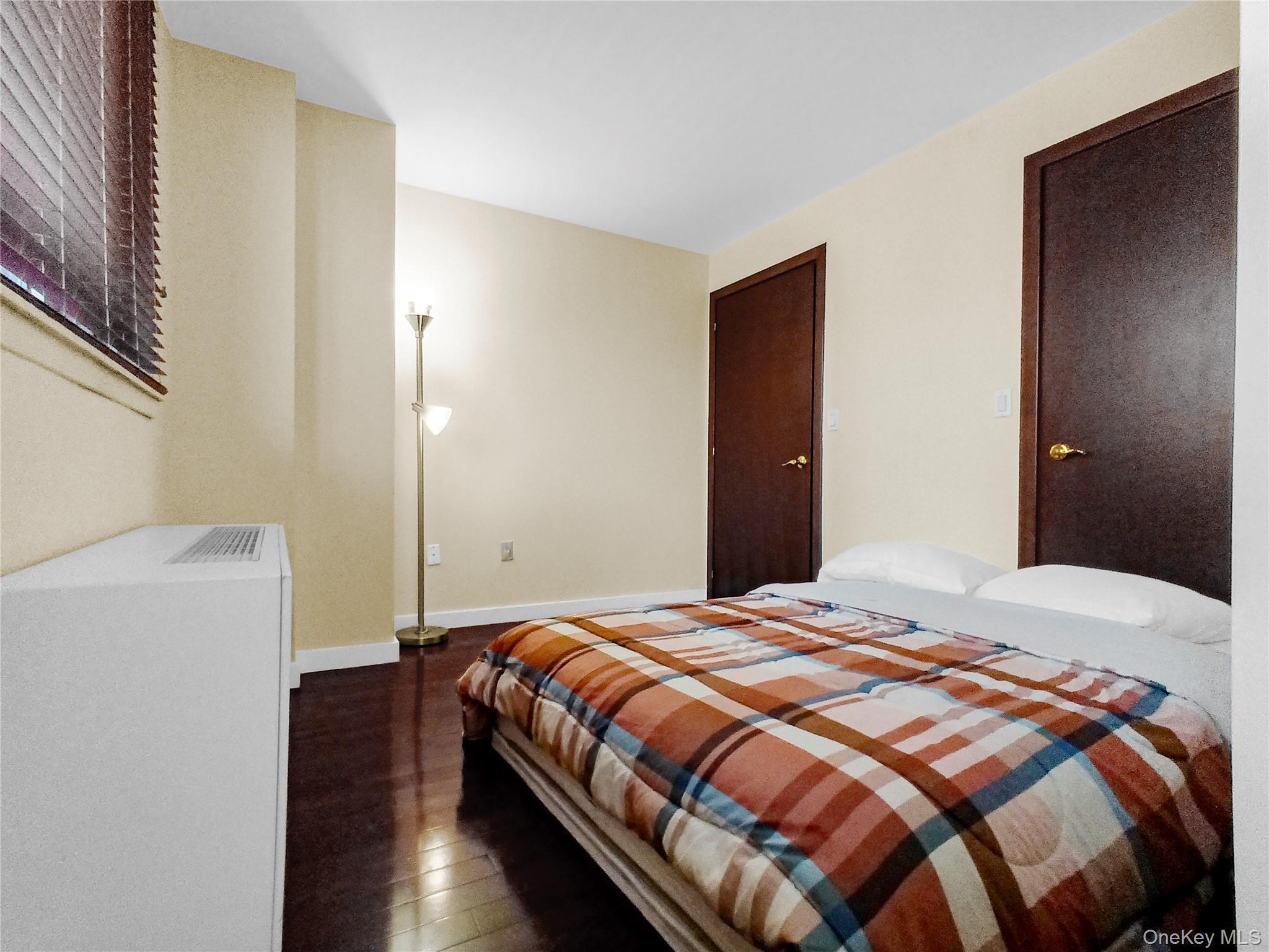 Condo Sanford  Queens, NY 11355, MLS-889982-12