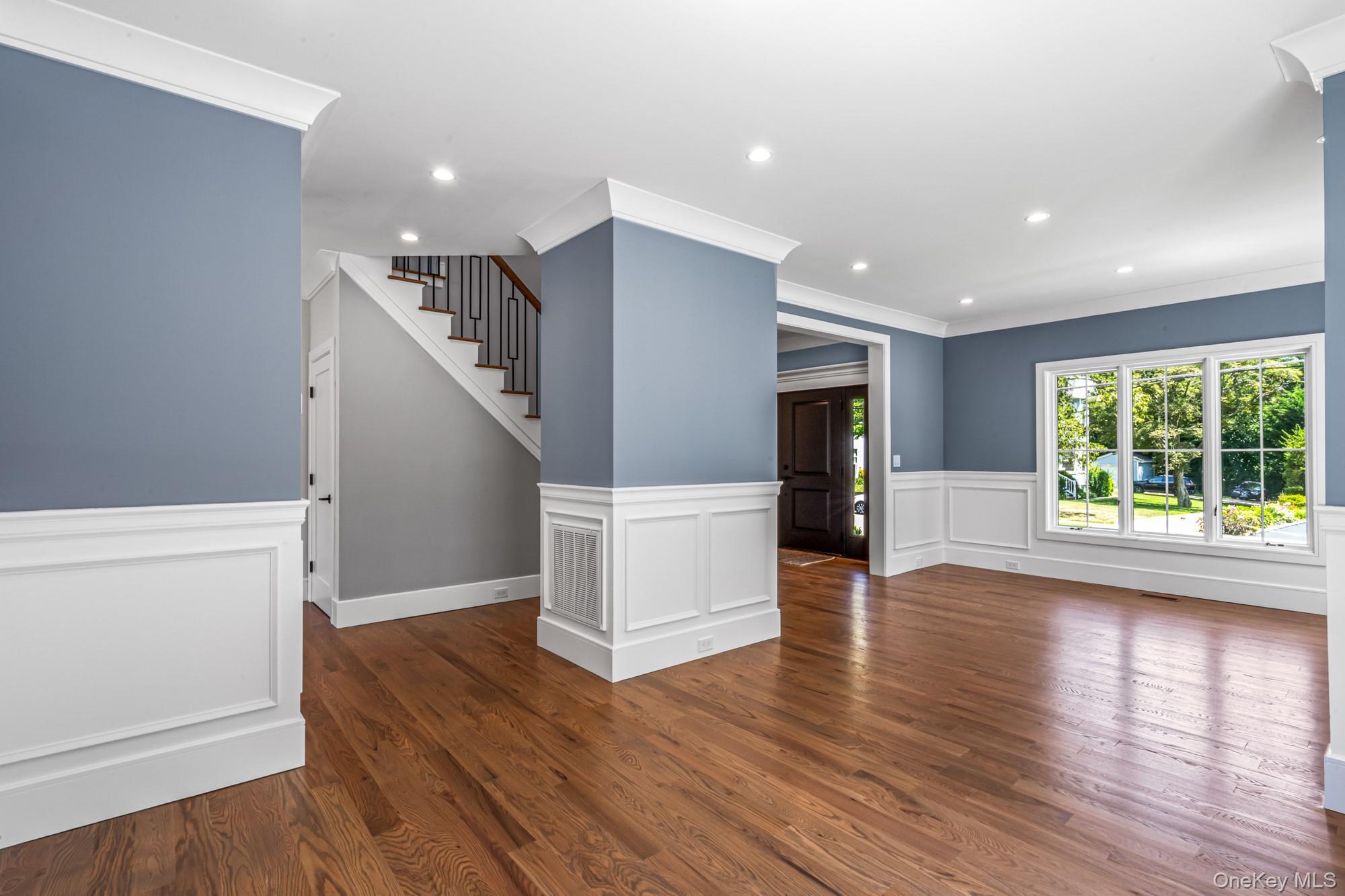 Single Family Maryland Nassau County, NY 11050, MLS-889992-15