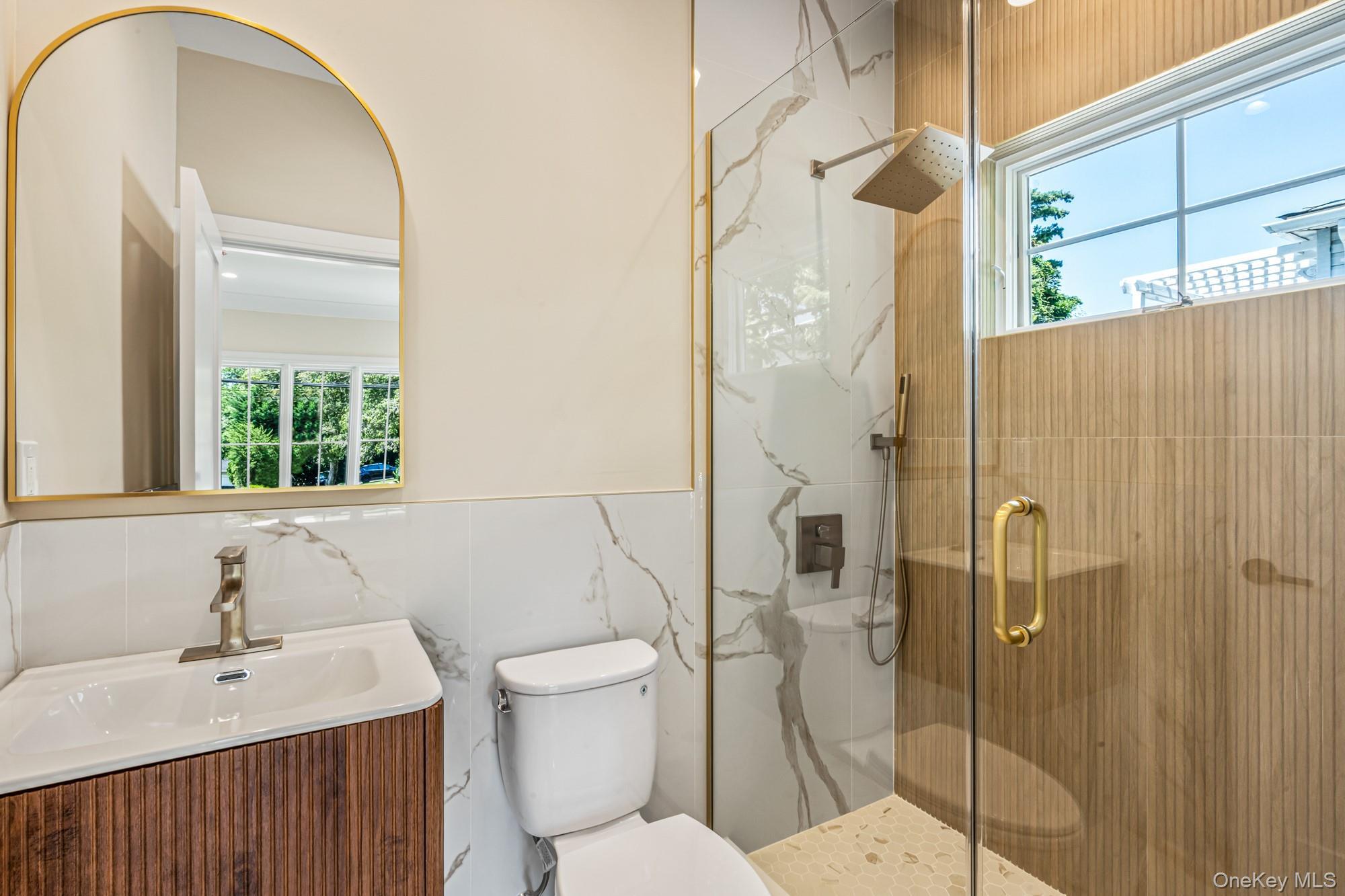 Single Family Maryland Nassau County, NY 11050, MLS-889992-17