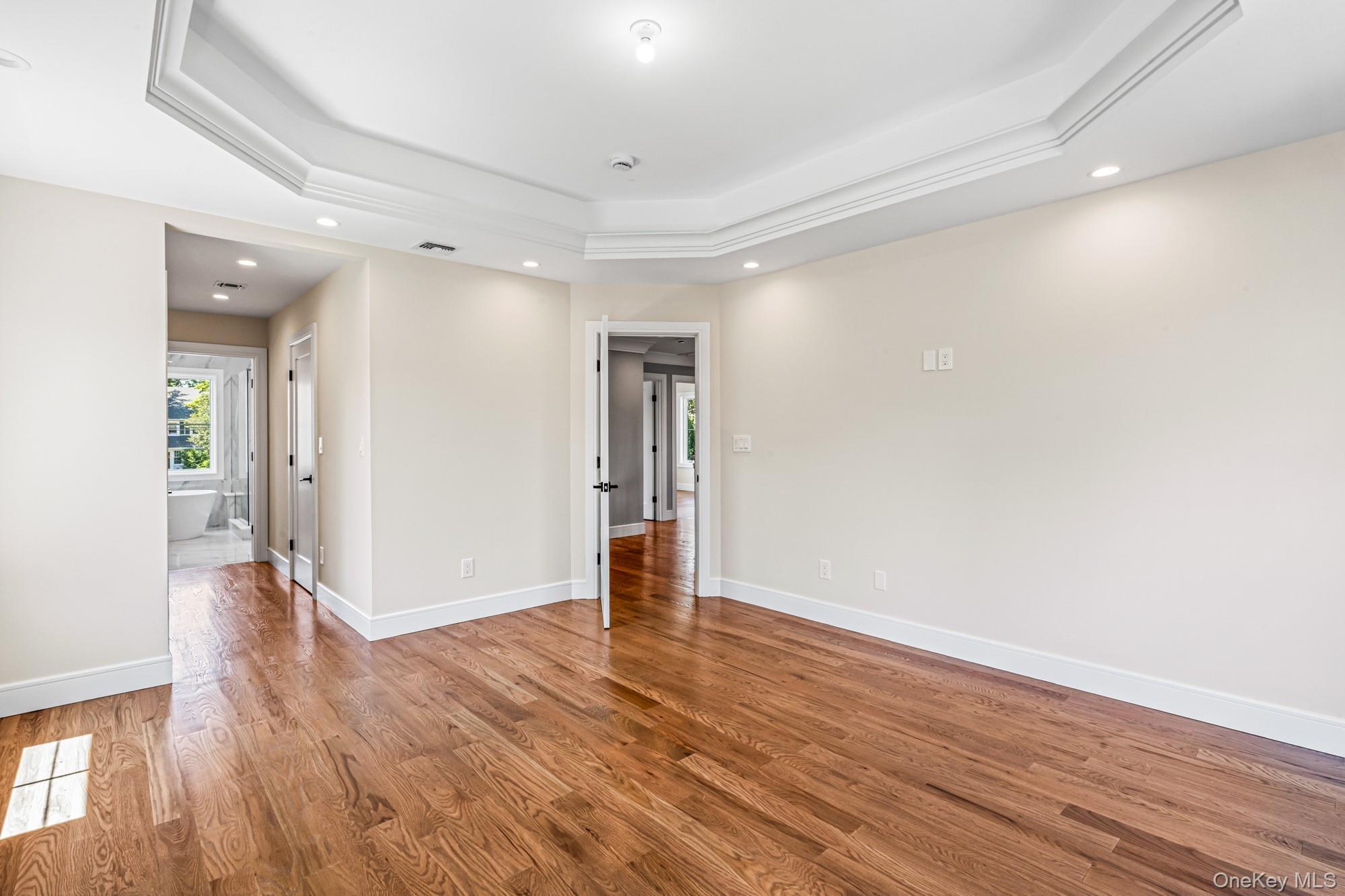 Single Family Maryland Nassau County, NY 11050, MLS-889992-20