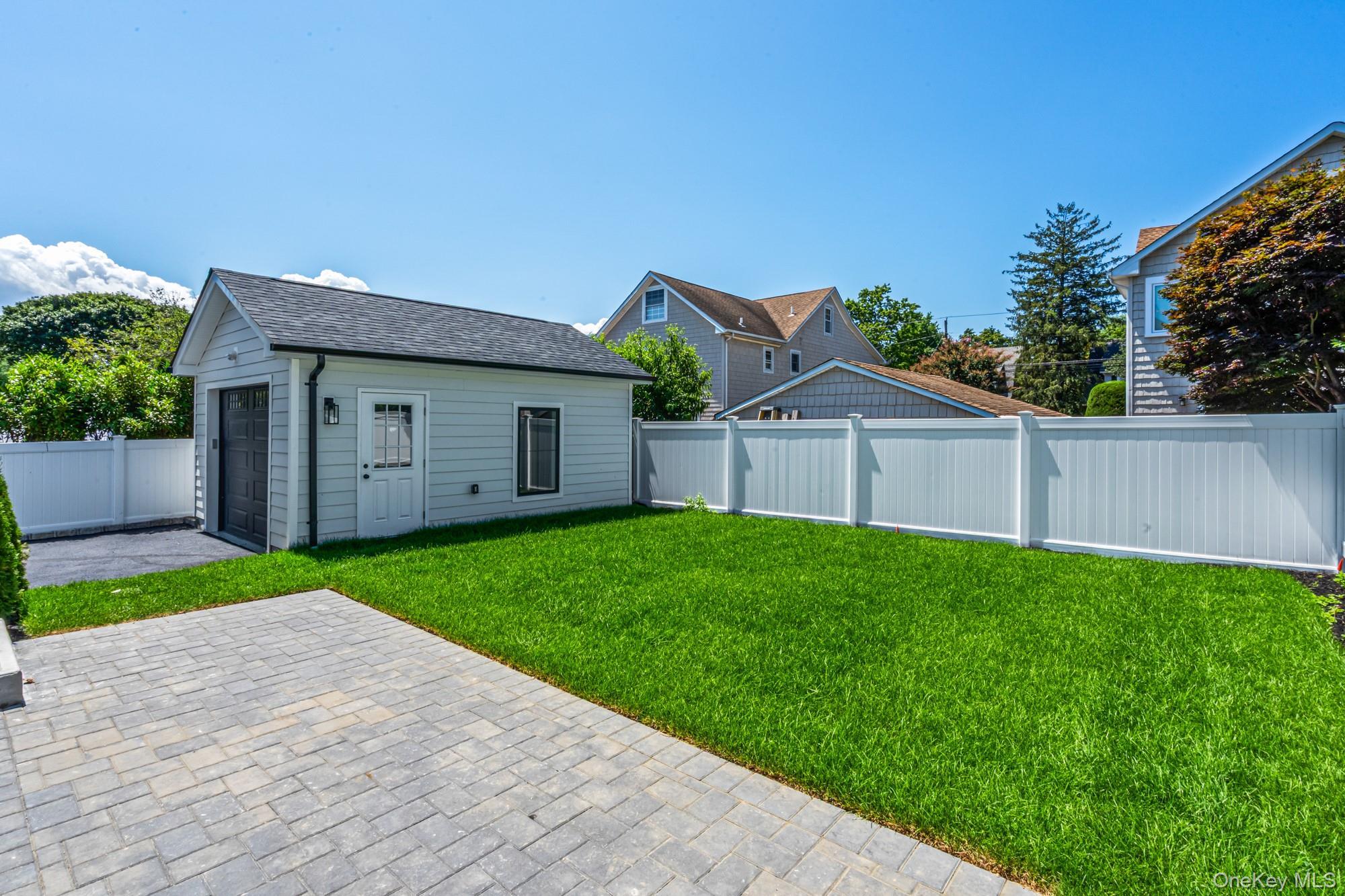 Single Family Maryland Nassau County, NY 11050, MLS-889992-26