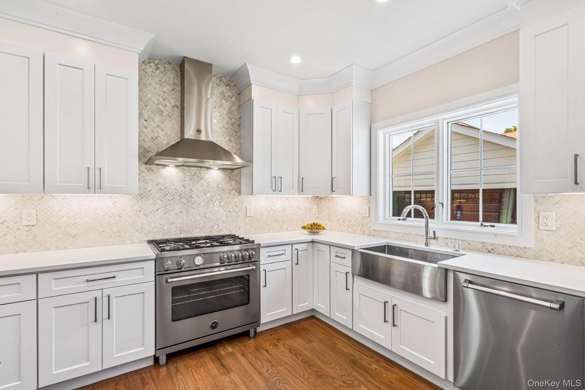 Single Family Maryland Nassau County, NY 11050, MLS-889992-5