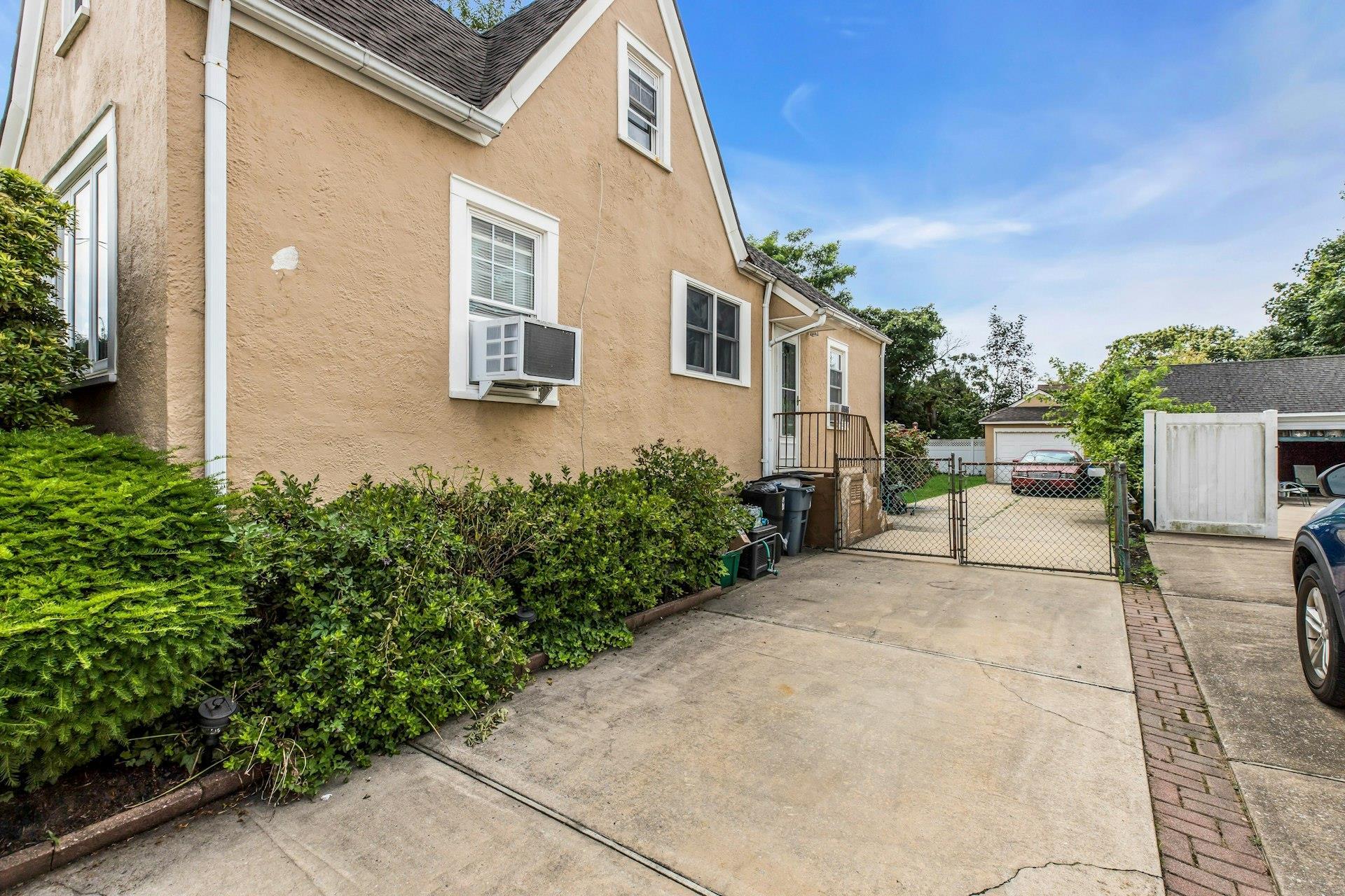 Single Family Commonwealth  Nassau County, NY 11566, MLS-890012-19