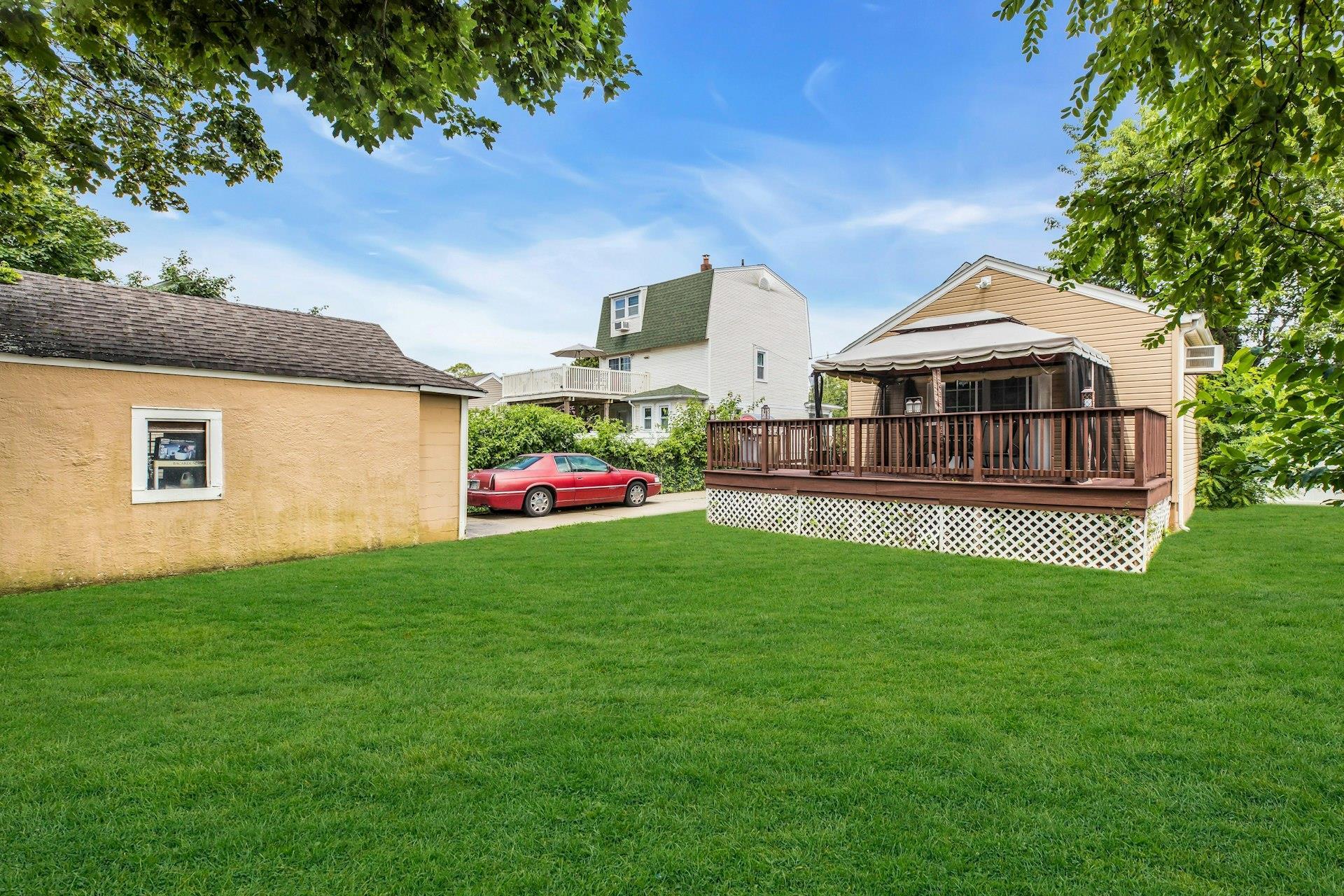 Single Family Commonwealth  Nassau County, NY 11566, MLS-890012-20