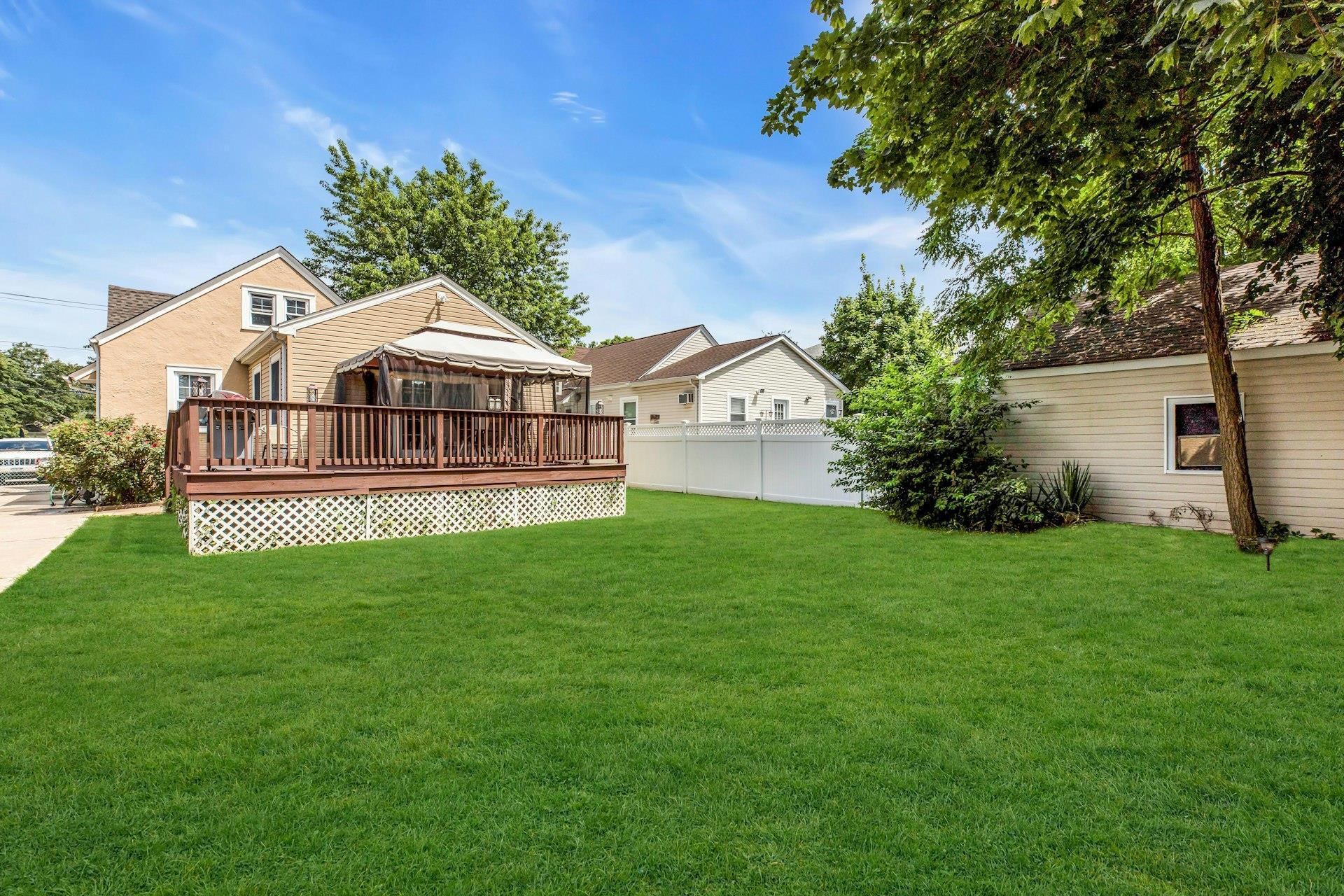 Single Family Commonwealth  Nassau County, NY 11566, MLS-890012-21