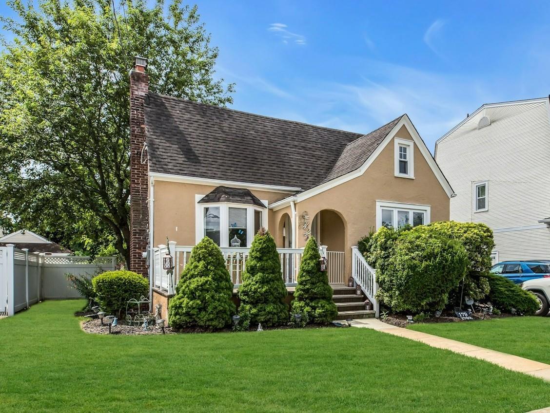 Single Family Commonwealth  Nassau County, NY 11566, MLS-890012-3