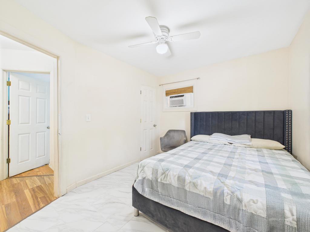 Single Family Suffolk Avenue  Suffolk County, NY 11717, MLS-890017-23