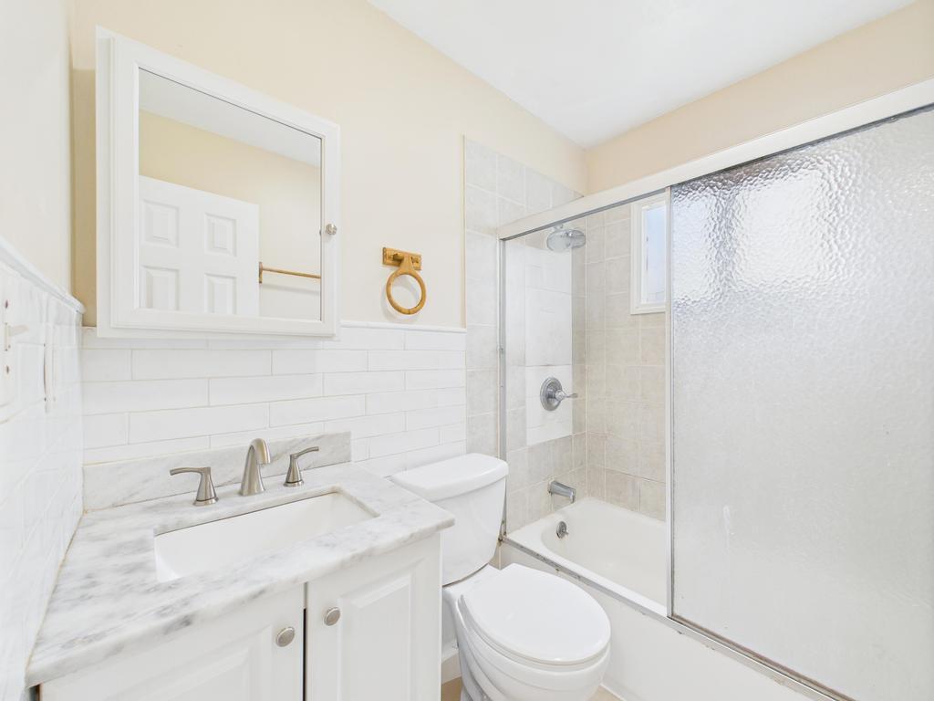 Single Family Suffolk Avenue  Suffolk County, NY 11717, MLS-890017-27