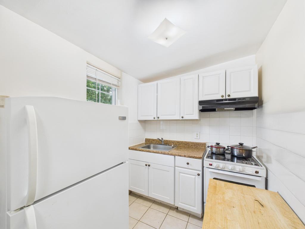 Single Family Suffolk Avenue  Suffolk County, NY 11717, MLS-890017-37
