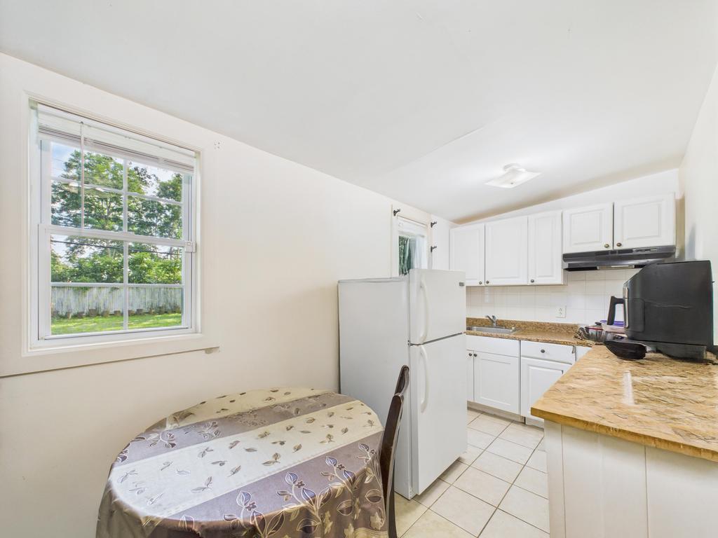 Single Family Suffolk Avenue  Suffolk County, NY 11717, MLS-890017-38