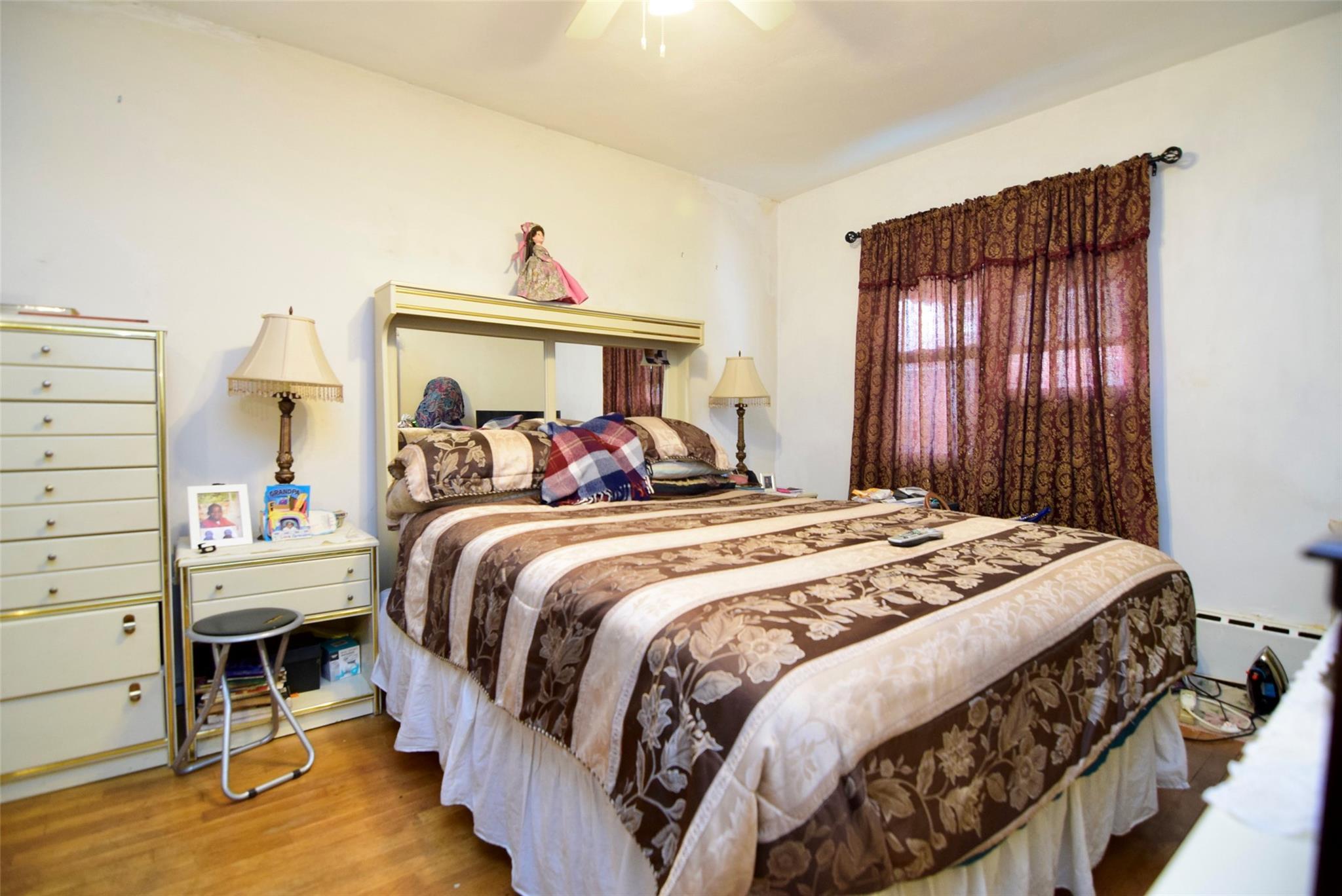 Single Family Gunther  Bronx, NY 10469, MLS-890019-13