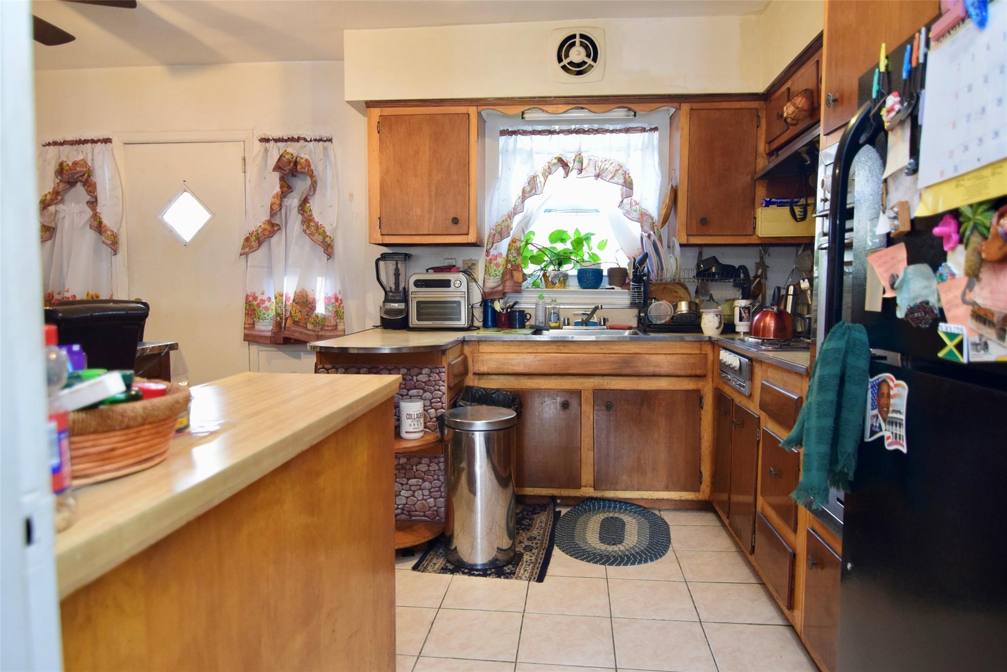 Single Family Gunther  Bronx, NY 10469, MLS-890019-6