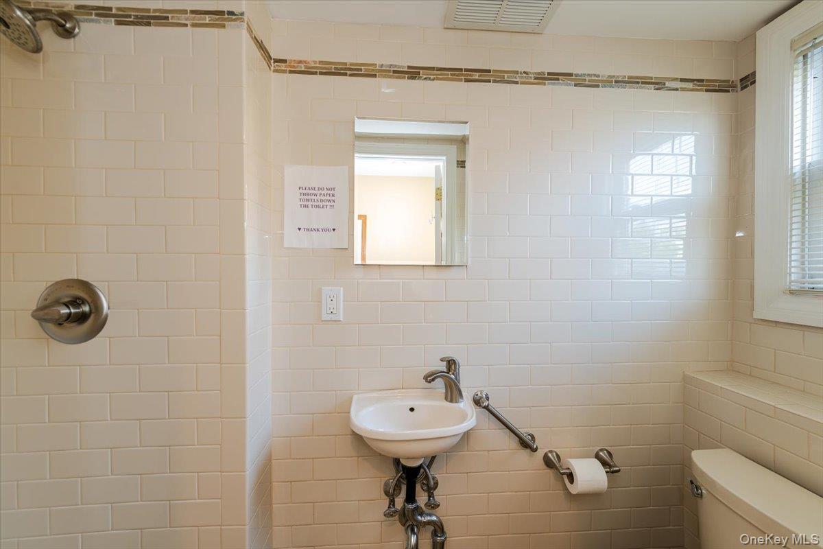 Single Family Blackheath  Nassau County, NY 11561, MLS-890078-23