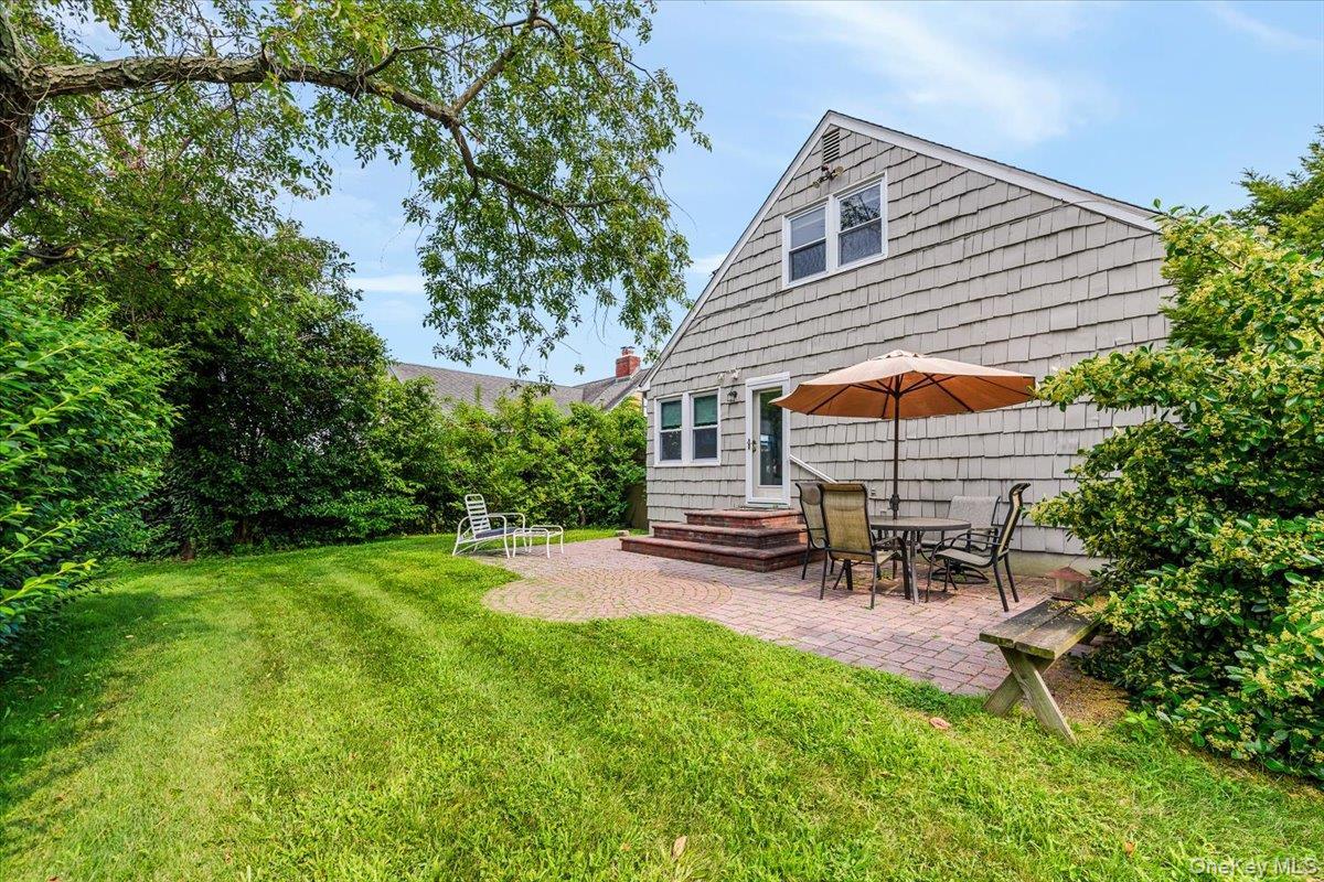 Single Family Blackheath  Nassau County, NY 11561, MLS-890078-26