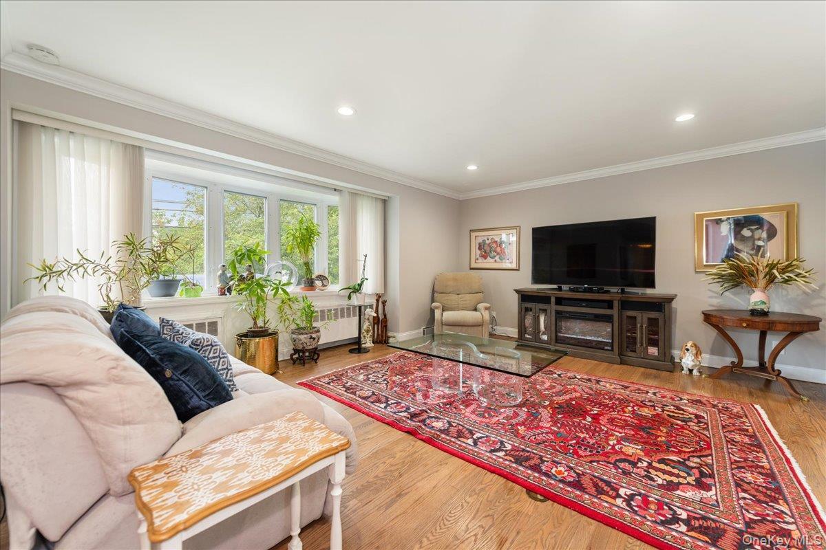 Single Family Blackheath  Nassau County, NY 11561, MLS-890078-3