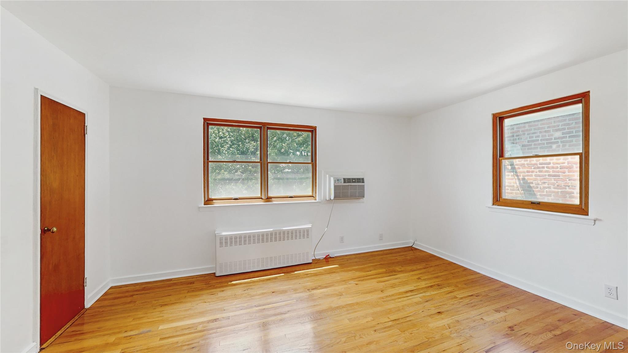 Single Family 84th  Queens, NY 11379, MLS-890092-15