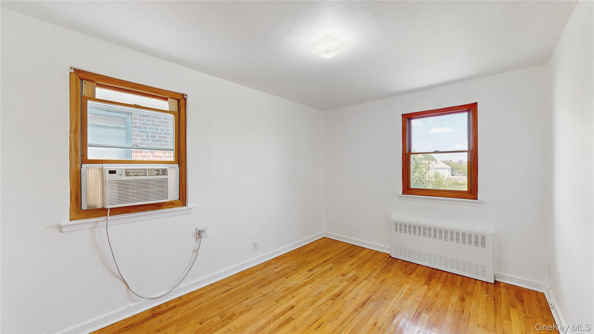 Single Family 84th  Queens, NY 11379, MLS-890092-22