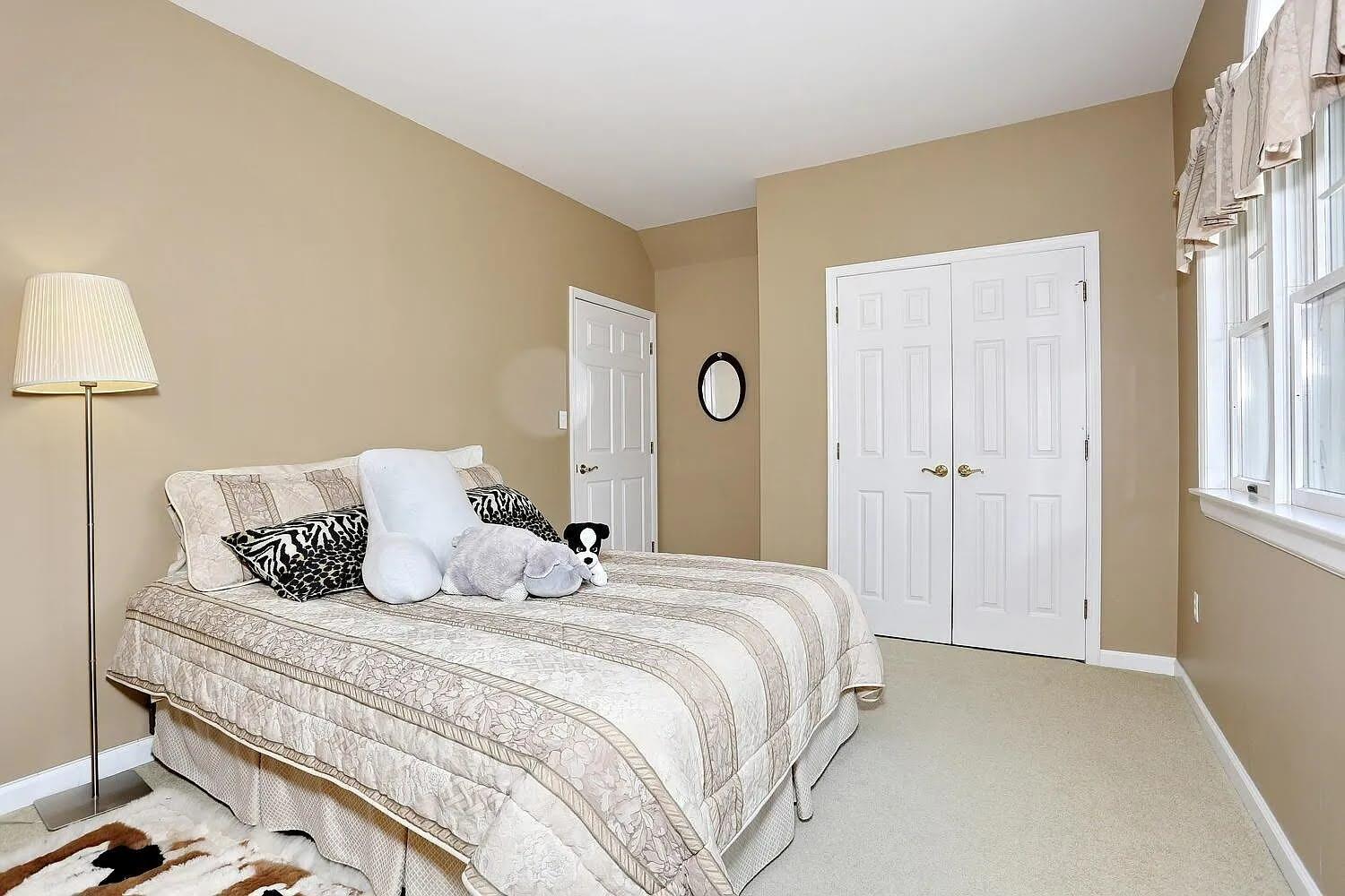 Single Family Rose Hill  Rockland County, NY 10901, MLS-890105-28