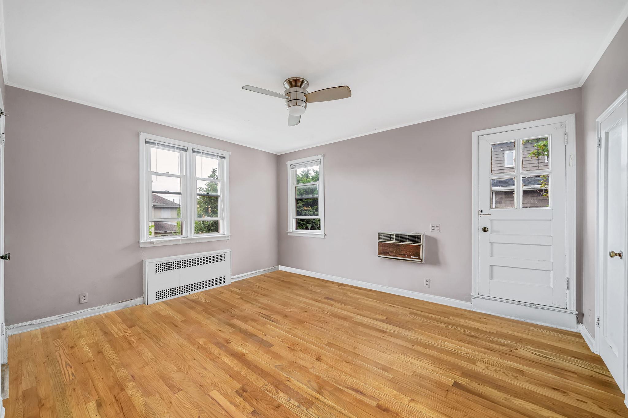 Single Family Beach 141st  Queens, NY 11694, MLS-890146-17