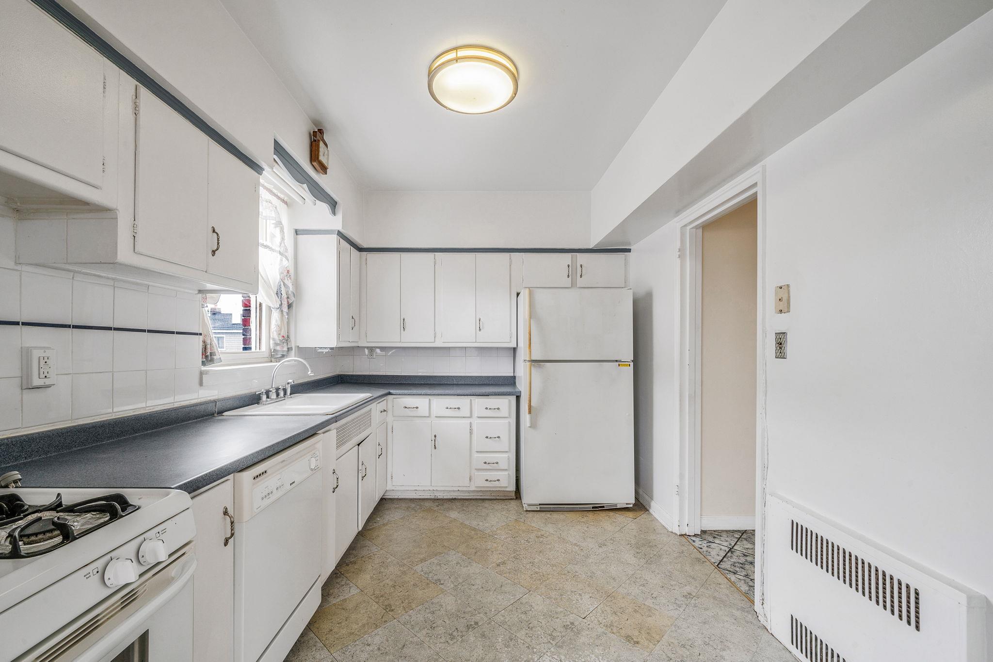 Single Family Beach 141st  Queens, NY 11694, MLS-890146-9
