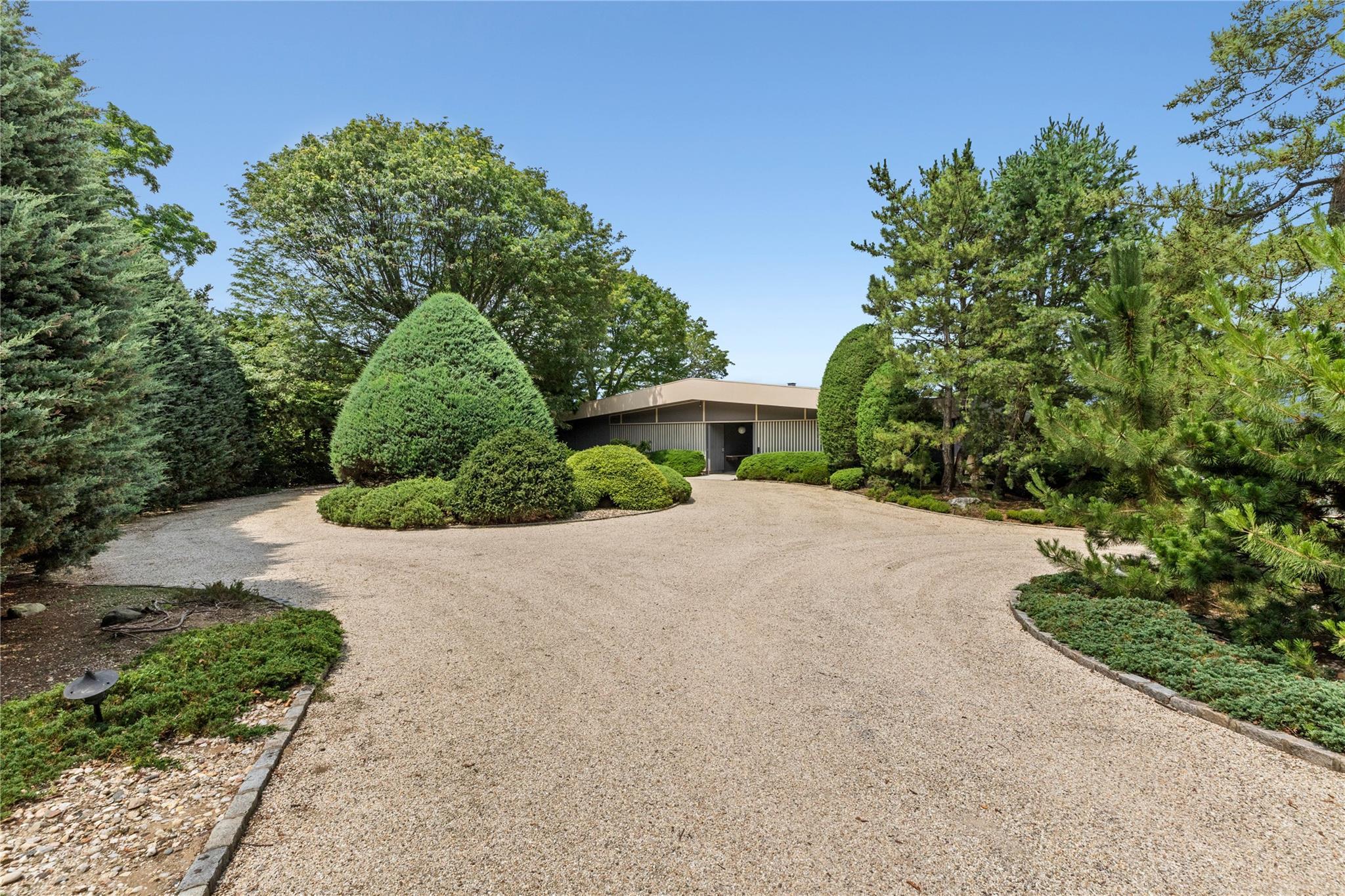 Single Family Old House Lane Nassau County, NY 11050, MLS-890164-21