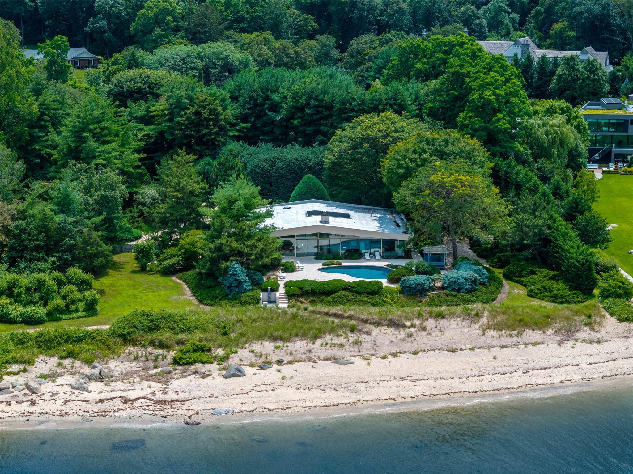Single Family Old House Lane Nassau County, NY 11050, MLS-890164-28