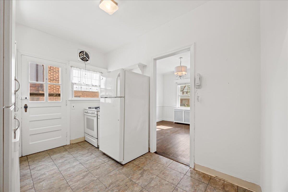 Single Family 212th Street  Queens, NY 11364, MLS-890171-15