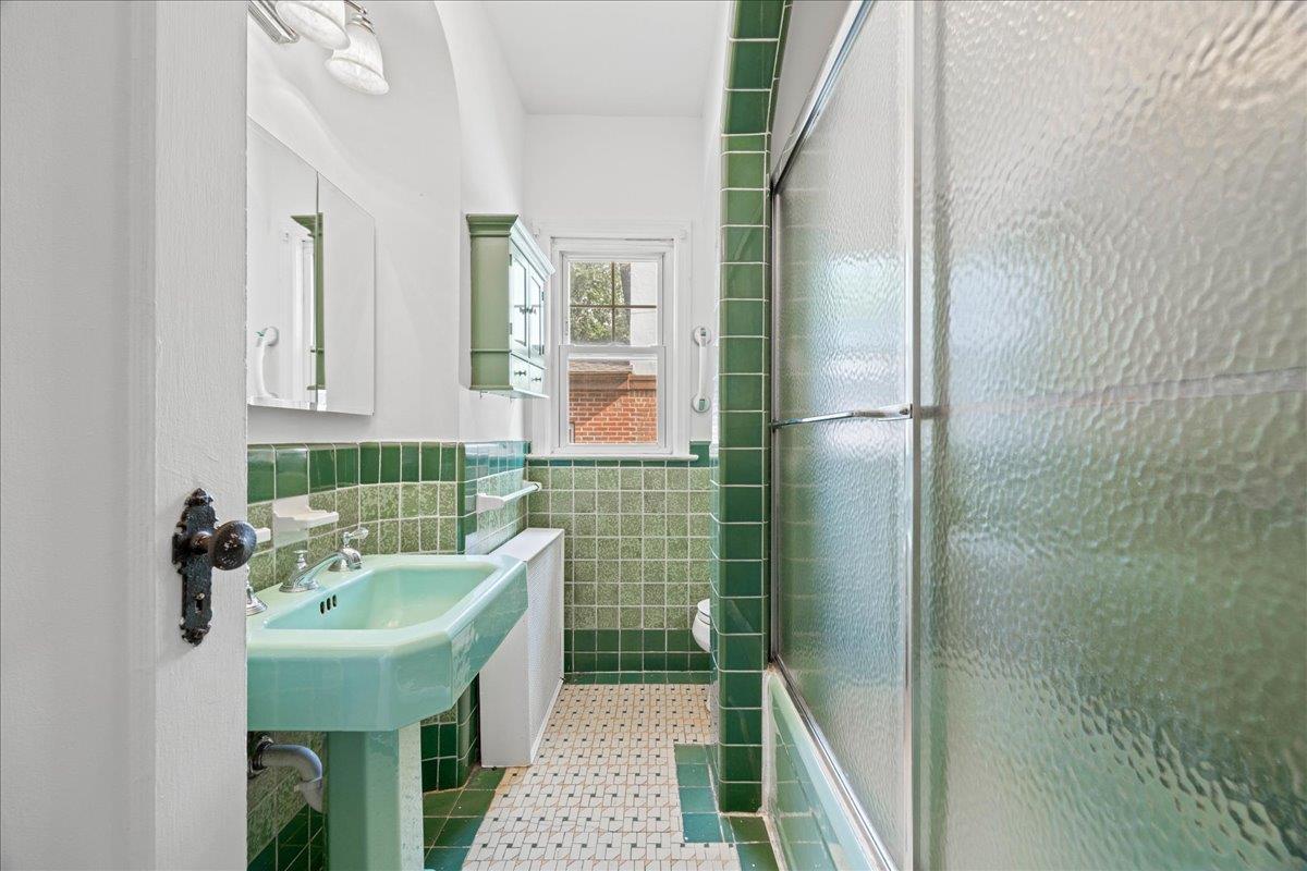 Single Family 212th Street  Queens, NY 11364, MLS-890171-16