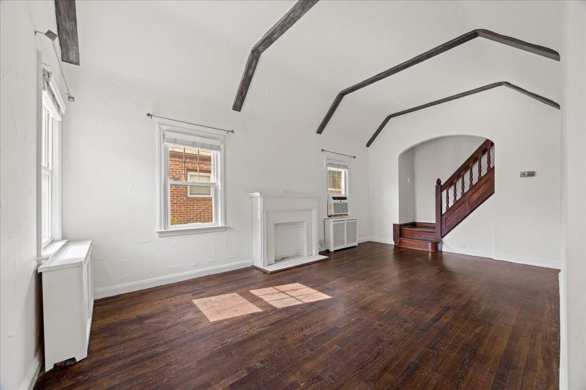 Single Family 212th Street  Queens, NY 11364, MLS-890171-6