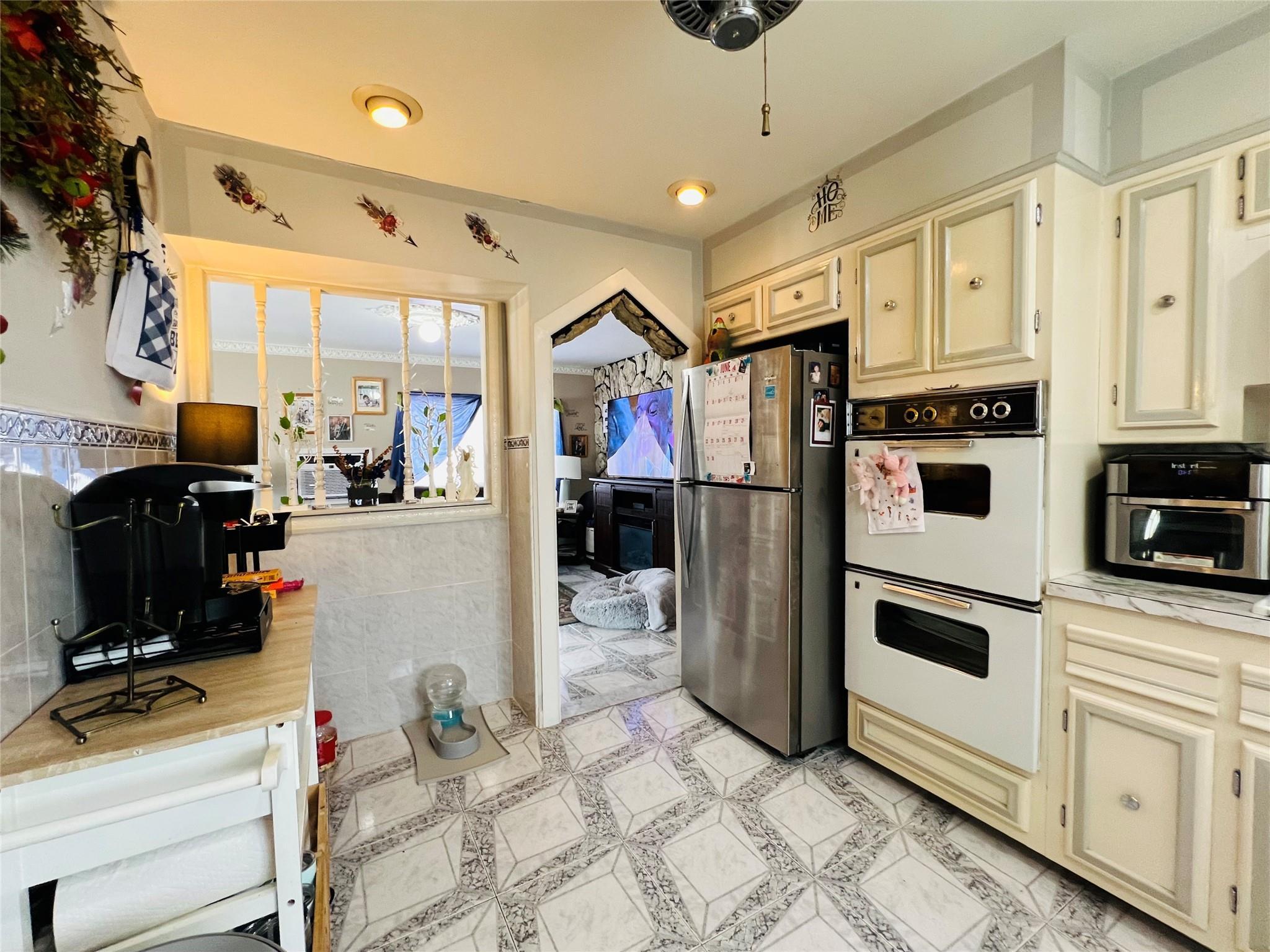 Single Family 96th  Queens, NY 11414, MLS-890184-2