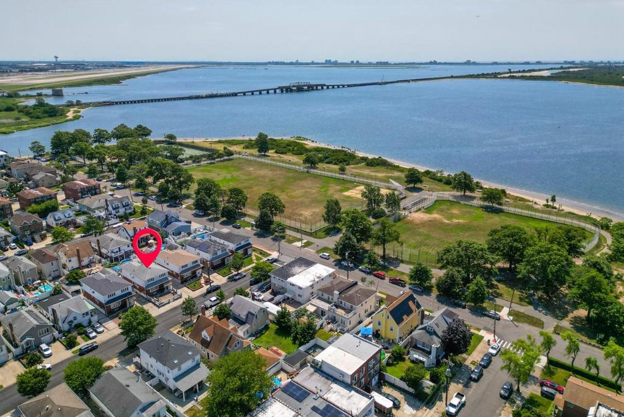 Single Family 96th Queens, NY 11414, MLS-890184-28