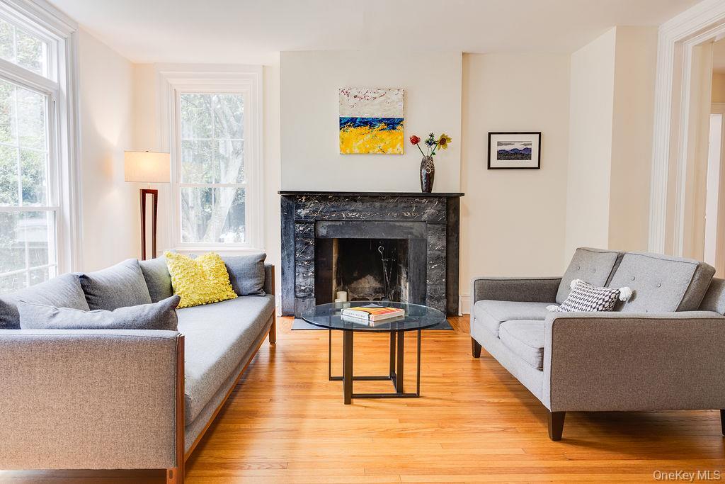 Single Family Landing  Suffolk County, NY 11787, MLS-890198-10