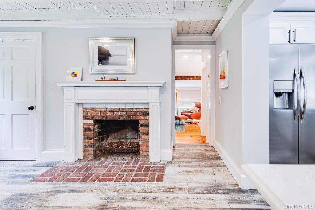 Single Family Landing  Suffolk County, NY 11787, MLS-890198-27