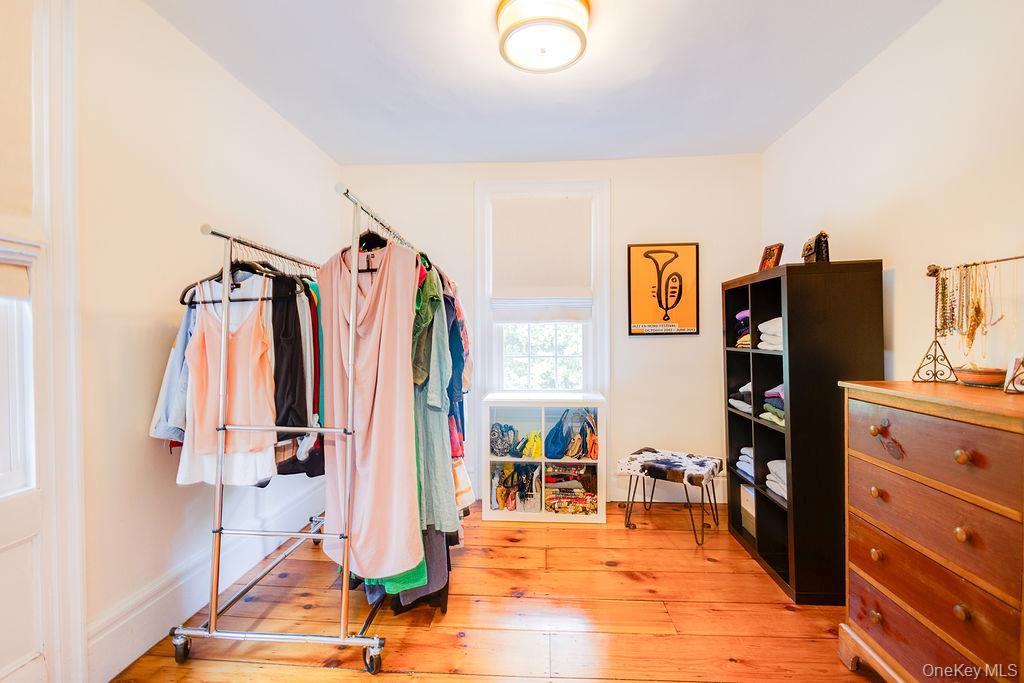 Single Family Landing  Suffolk County, NY 11787, MLS-890198-32