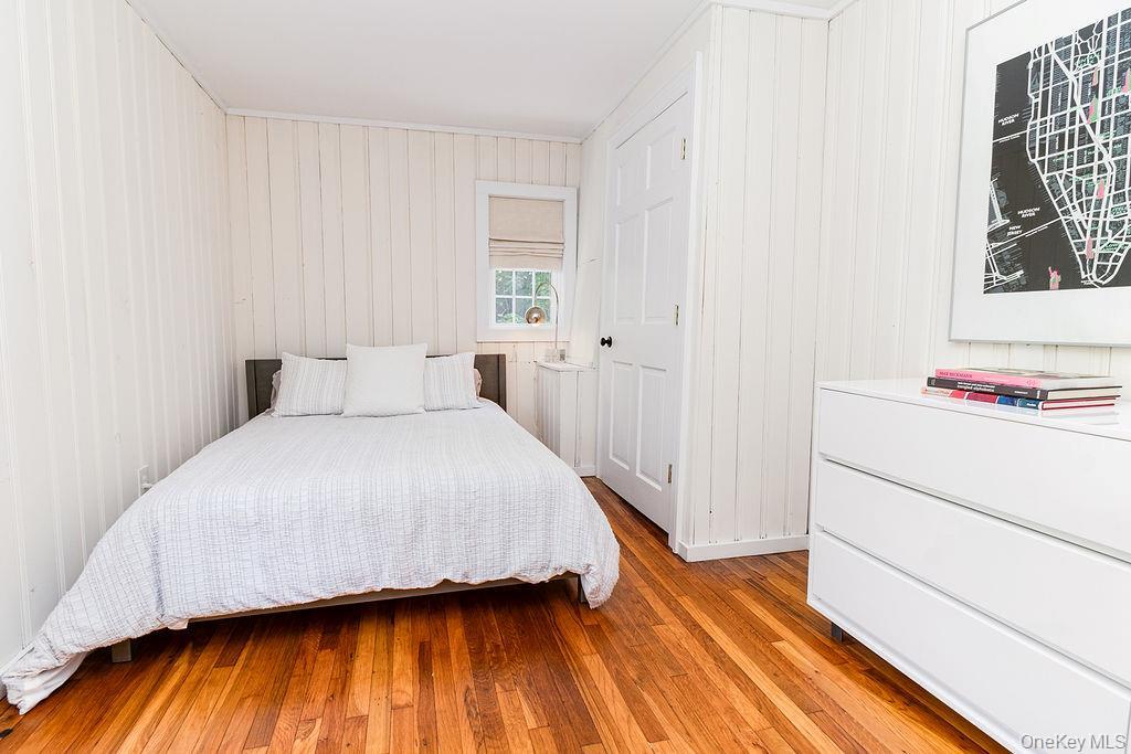 Single Family Landing  Suffolk County, NY 11787, MLS-890198-35