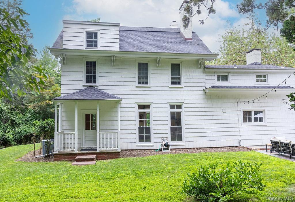 Single Family Landing  Suffolk County, NY 11787, MLS-890198-45