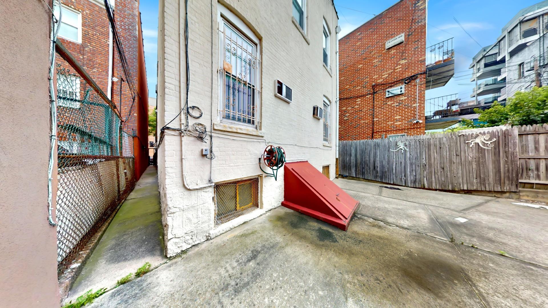 Single Family 38th  Queens, NY 11103, MLS-890203-27